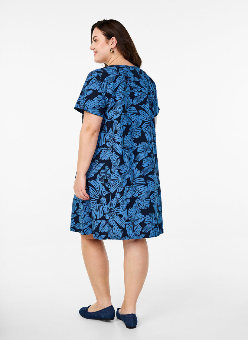 Short a-line dress with floral print, Blue, Model image number 2