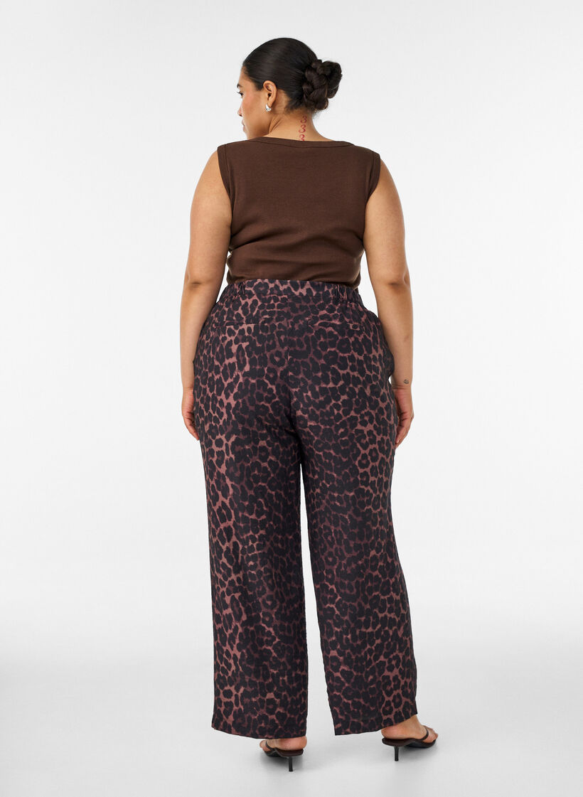 Viscose trousers with an elasticated waist and straight legs, Brown, Model image number 1