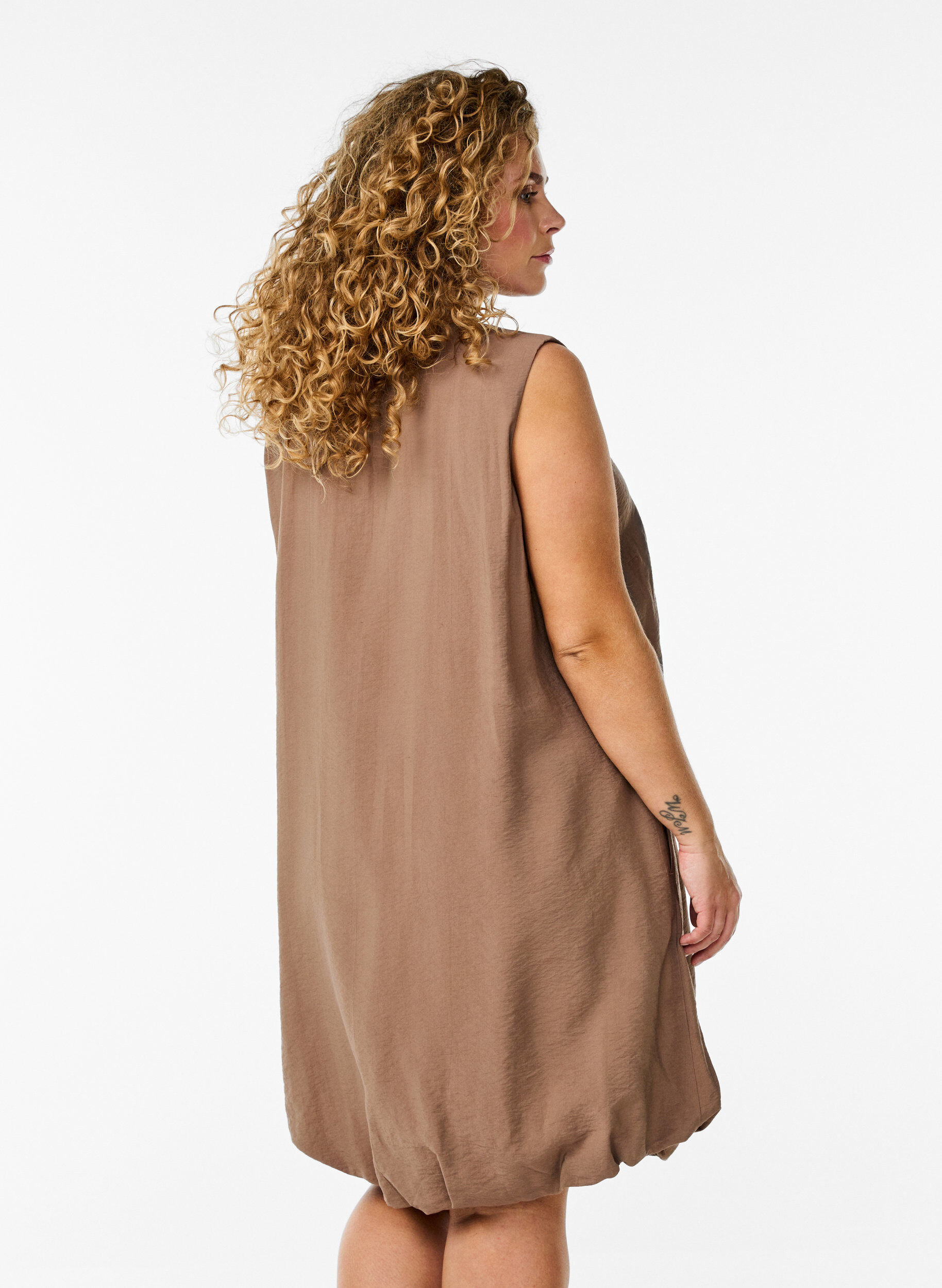 Zizzifashion Knee-length balloon dress with pockets, Brown, Model image number 2