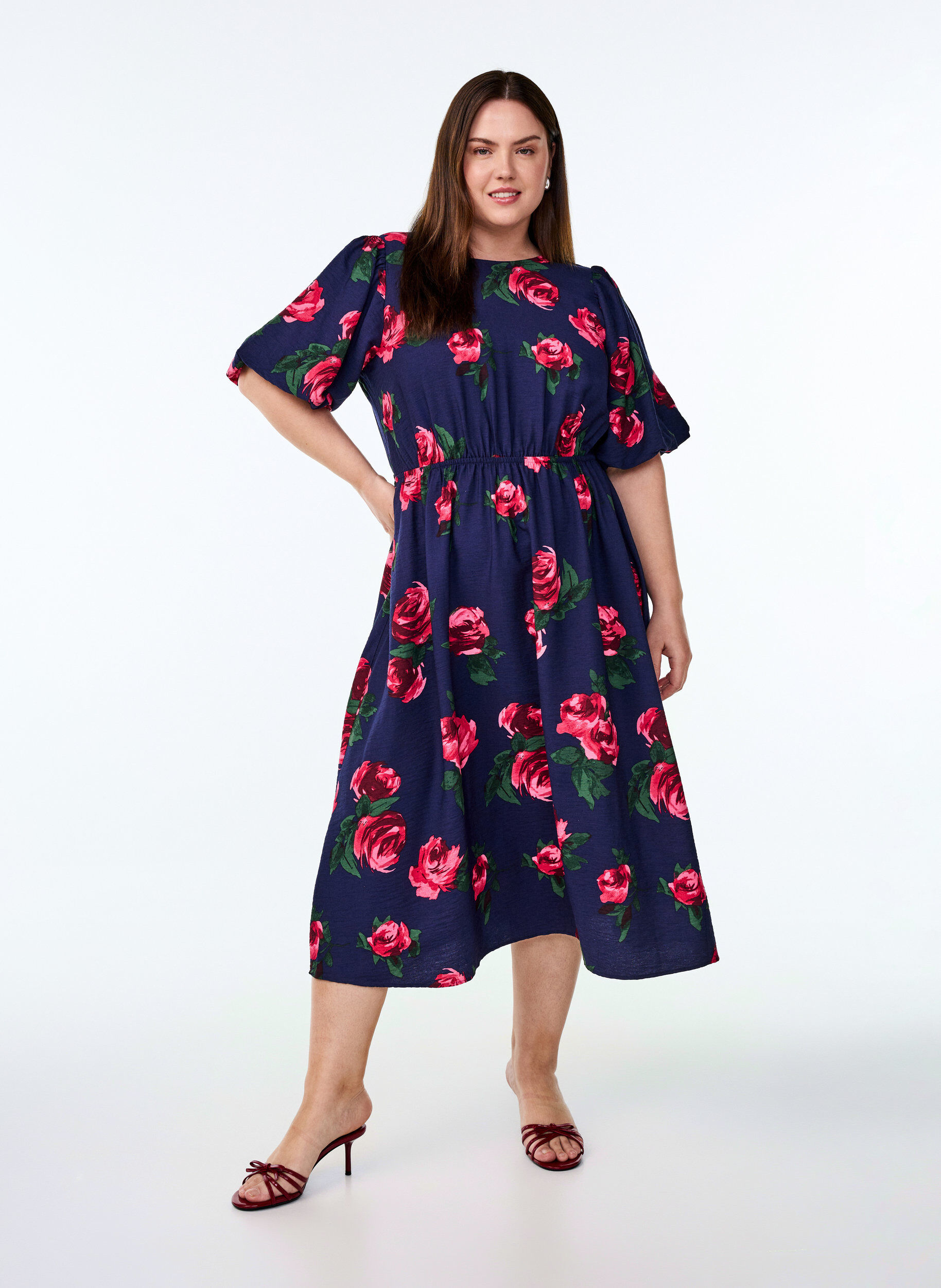 Zizzifashion Midi dress with rose print and short balloon sleeves, Blue, Model image number 1