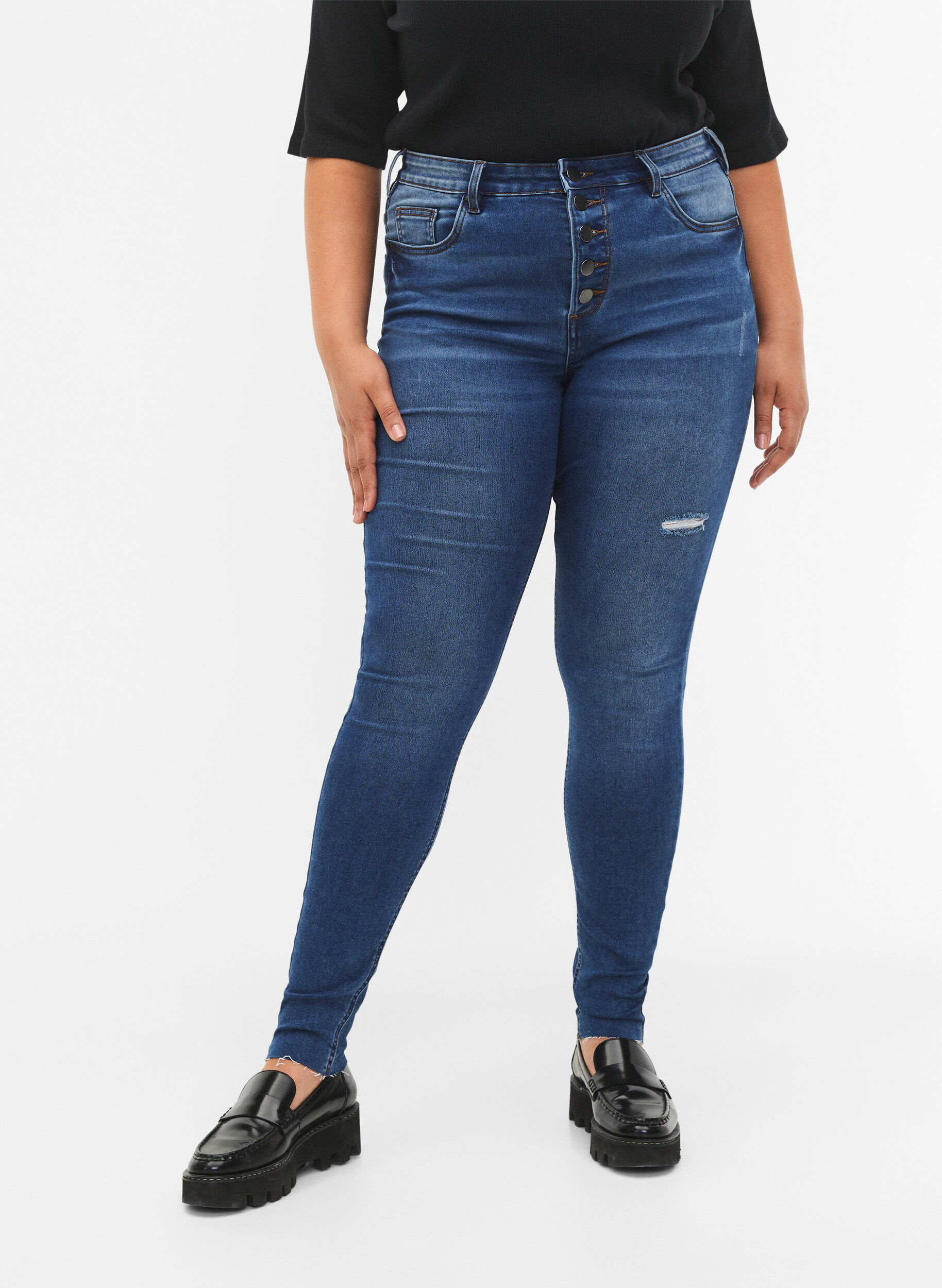 Zizzifashion High-waisted Amy jeans with buttons, Blue denim, Model image number 2
