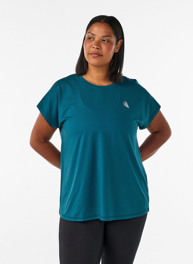 Solid-coloured training T-shirt, Green, Model image number 0