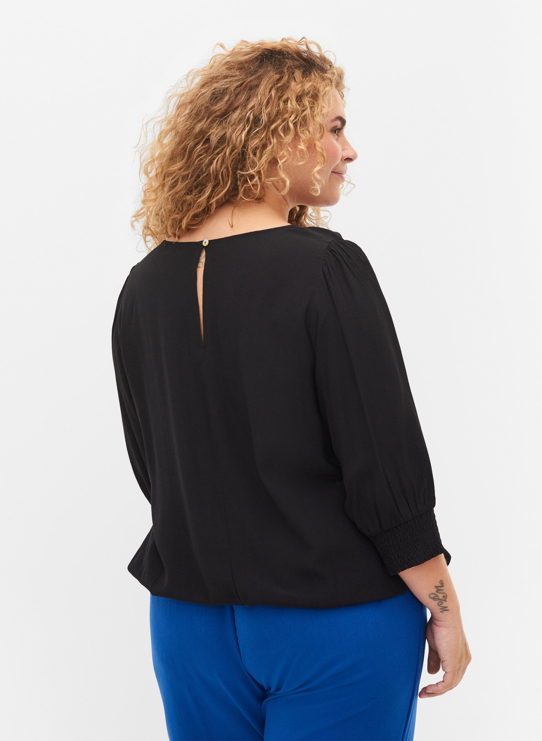 Zizzifashion Solid-coloured viscose blouse with a balloon effect, Black, Model image number 1