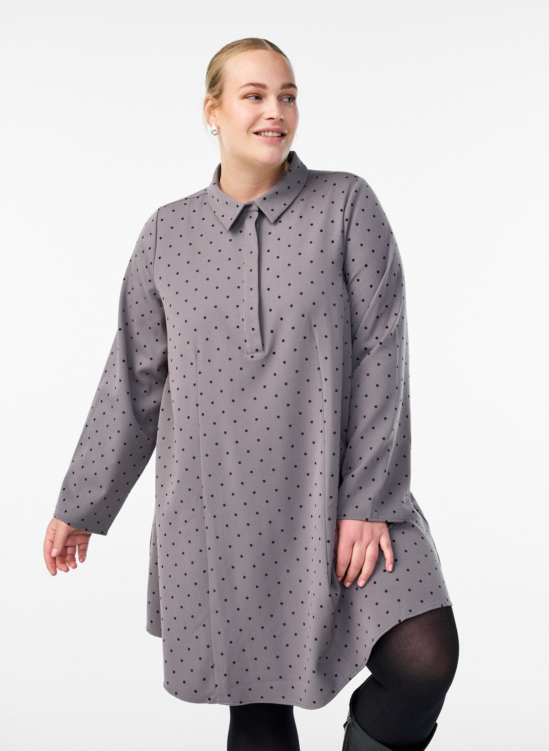 Short A-line dress with long sleeves, Grey, Model