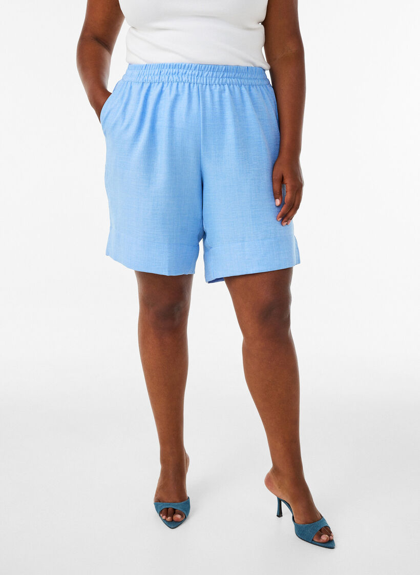 Shorts with pockets and high waist, Light Blue, Model image number 0