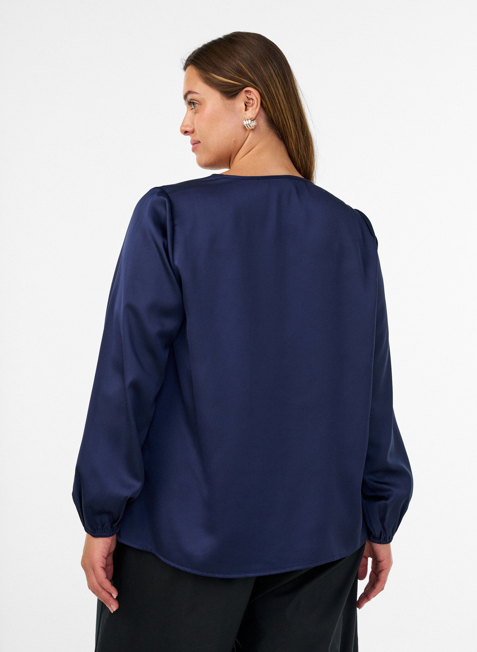 ZizzifashionSatin blouse with lace appliqu&eacute; and pearls, Blue, Model image number 2