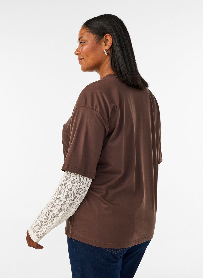 Loose t-shirt with long lace sleeves, Brown, Model image number 2