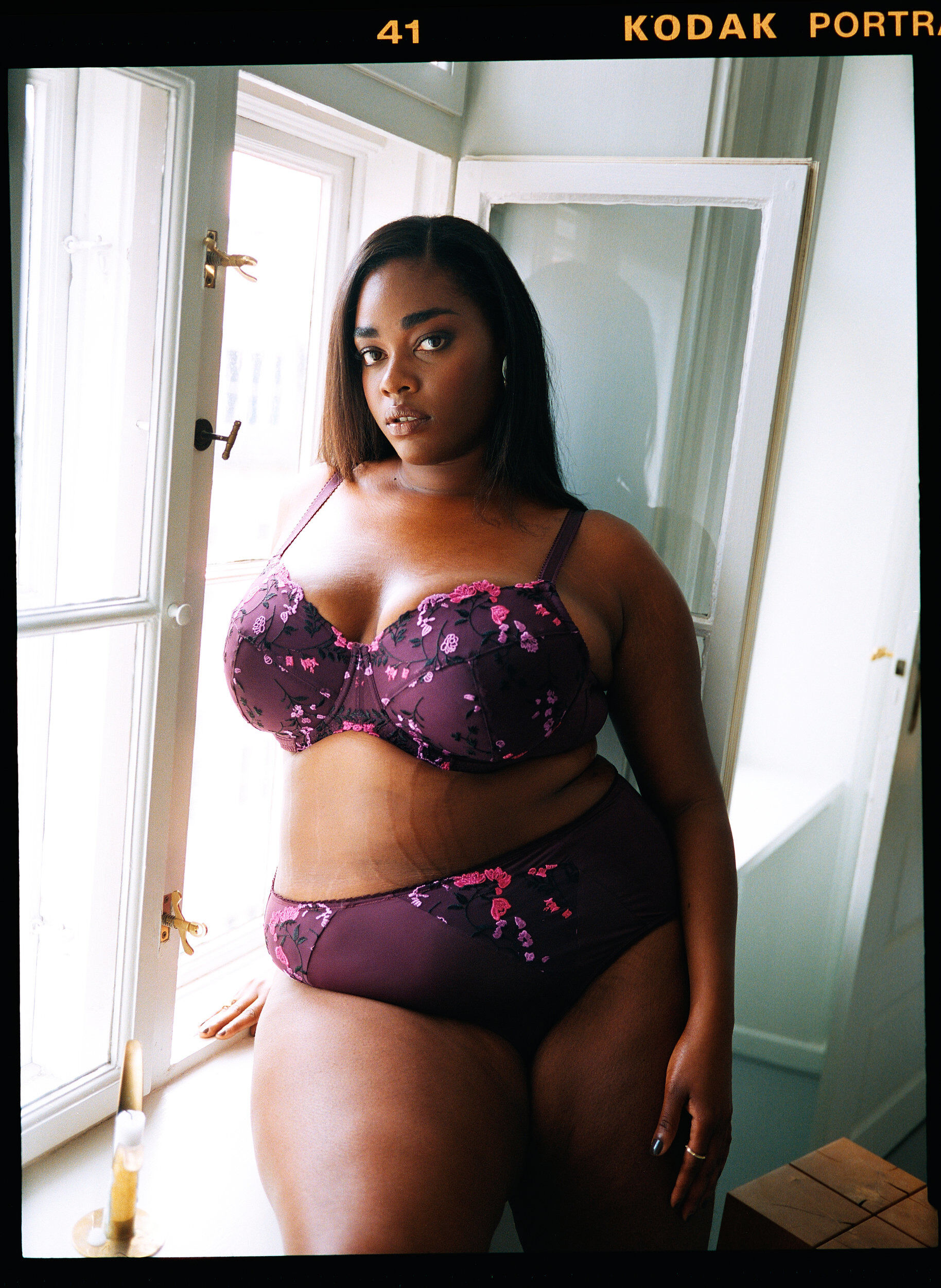 Zizzifashion Briefs in microfiber with floral embroidery, Purple, Image image number 0