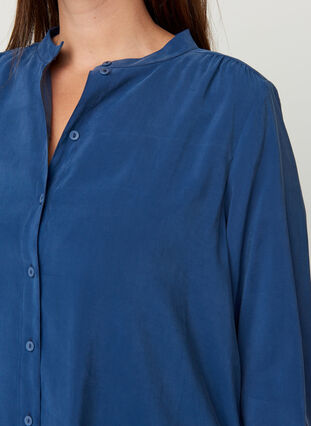 Long viscose shirt, Blue Ass, Model image number 2
