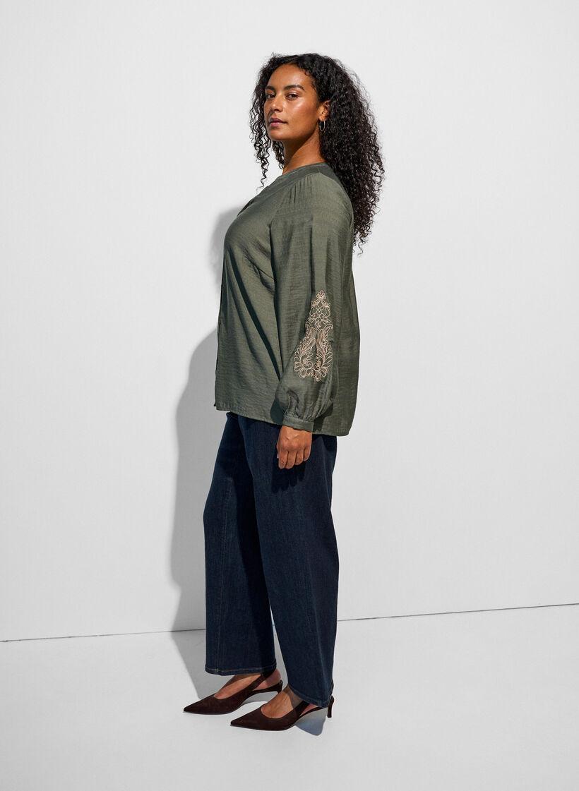 Viscose shirt with embroidered sleeves, Green, Model image number 3