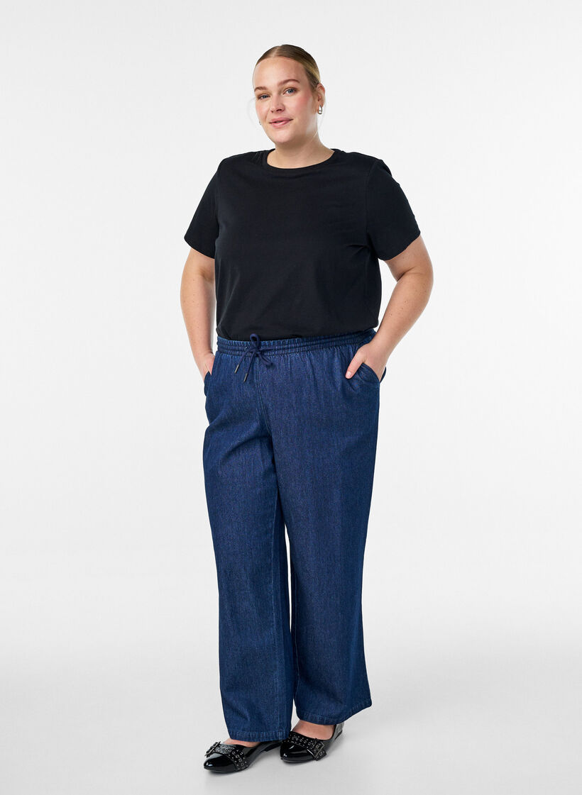 Basic cotton t-shirt with shoulder pads, Black, Model image number 1