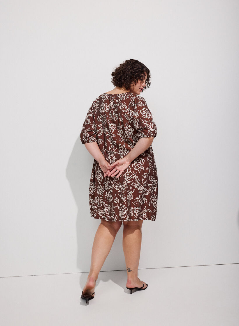 Short A-line dress with V-neck, Brown, Image image number 0