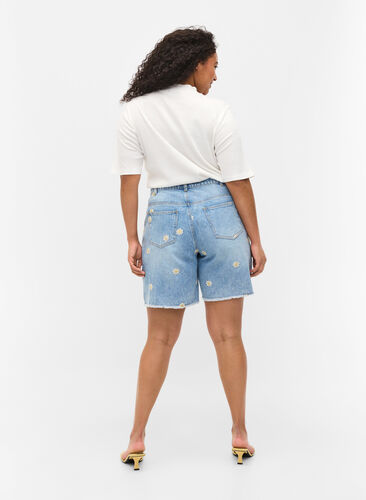 Denim shorts with floral embroidery, Light Blue w. Flower, Model image number 1