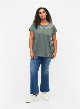 Cotton t-shirt with leaf print, Balsam Green Leaf, Model image number 2