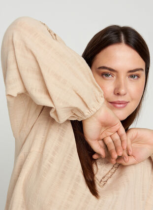 Cotton blouse with long sleeves and embroidery, Irish Cream, Model image number 2