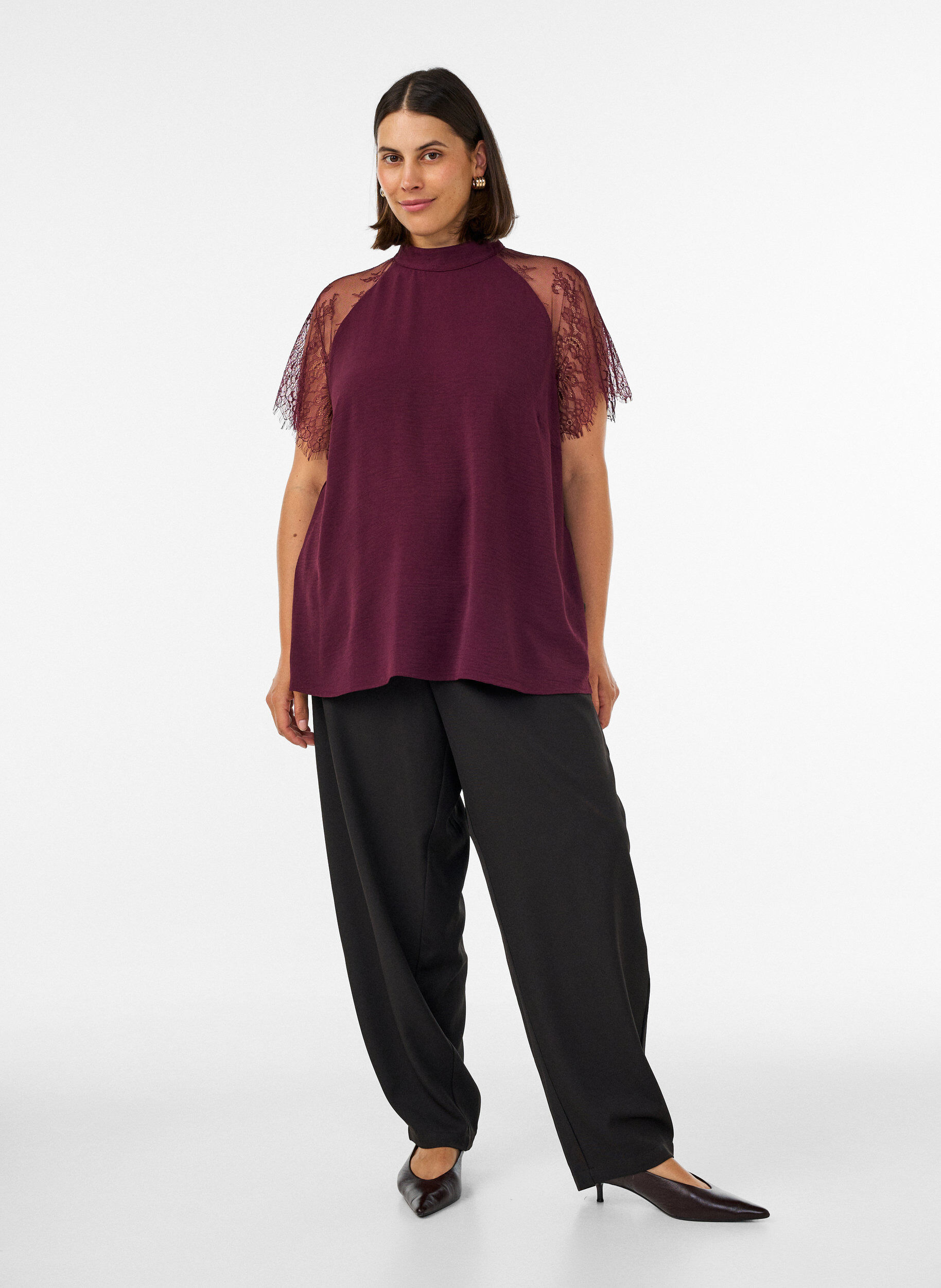 ZizzifashionBlouse with short lace sleeves and high neck, Red, Model image number 1