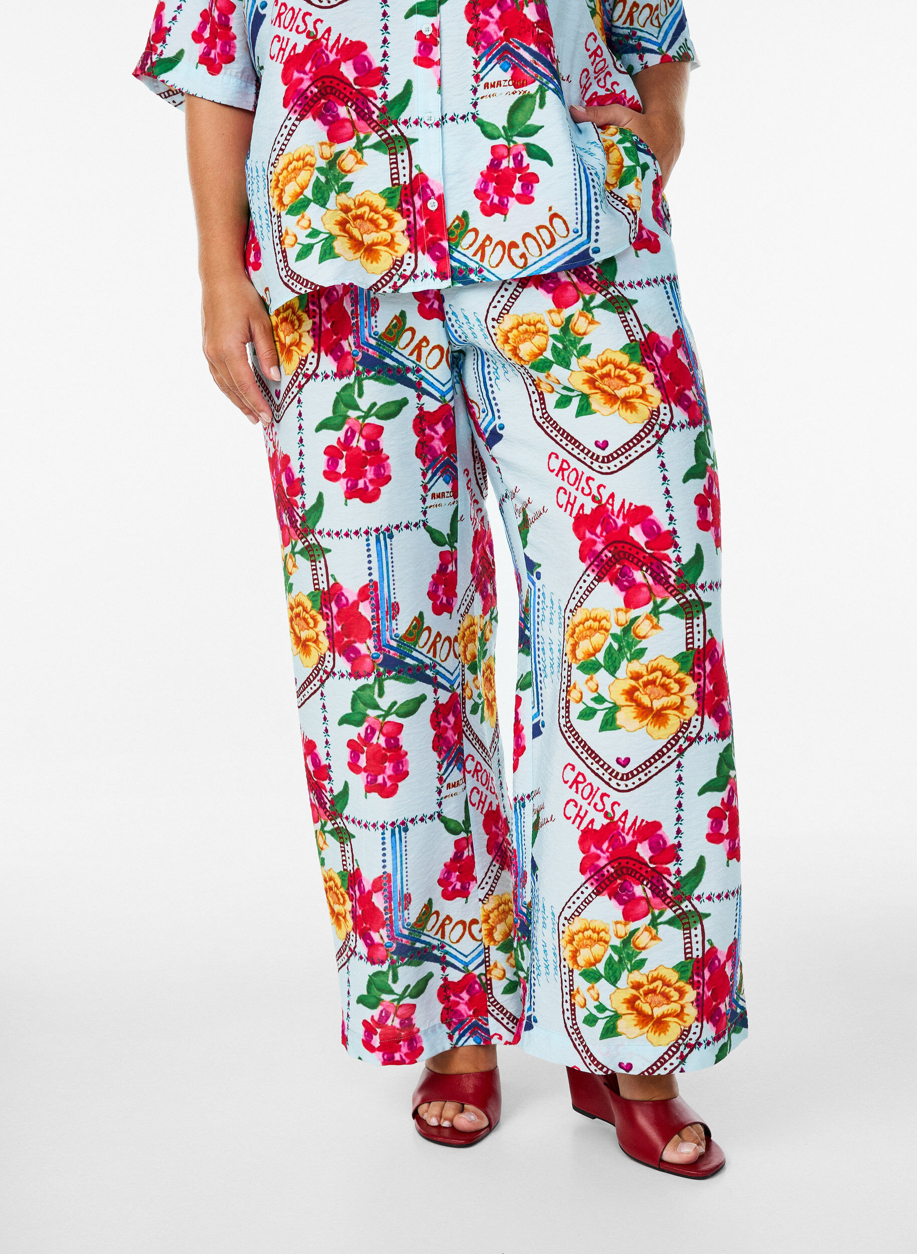 Zizzifashion Straight-leg trousers with a colourful print, Light Blue, Model image number 2