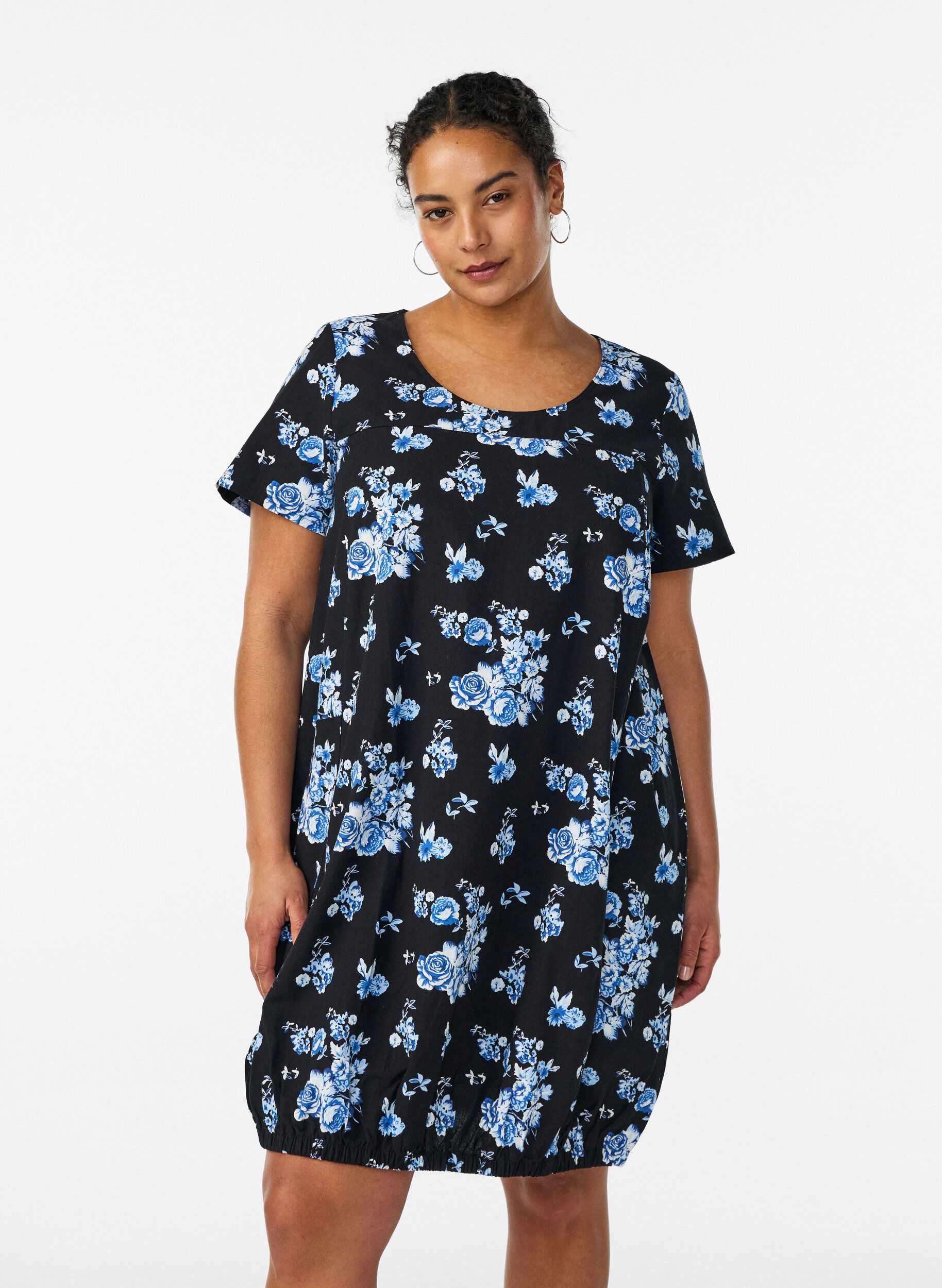 Short-sleeved cotton dress with print, Black, Model