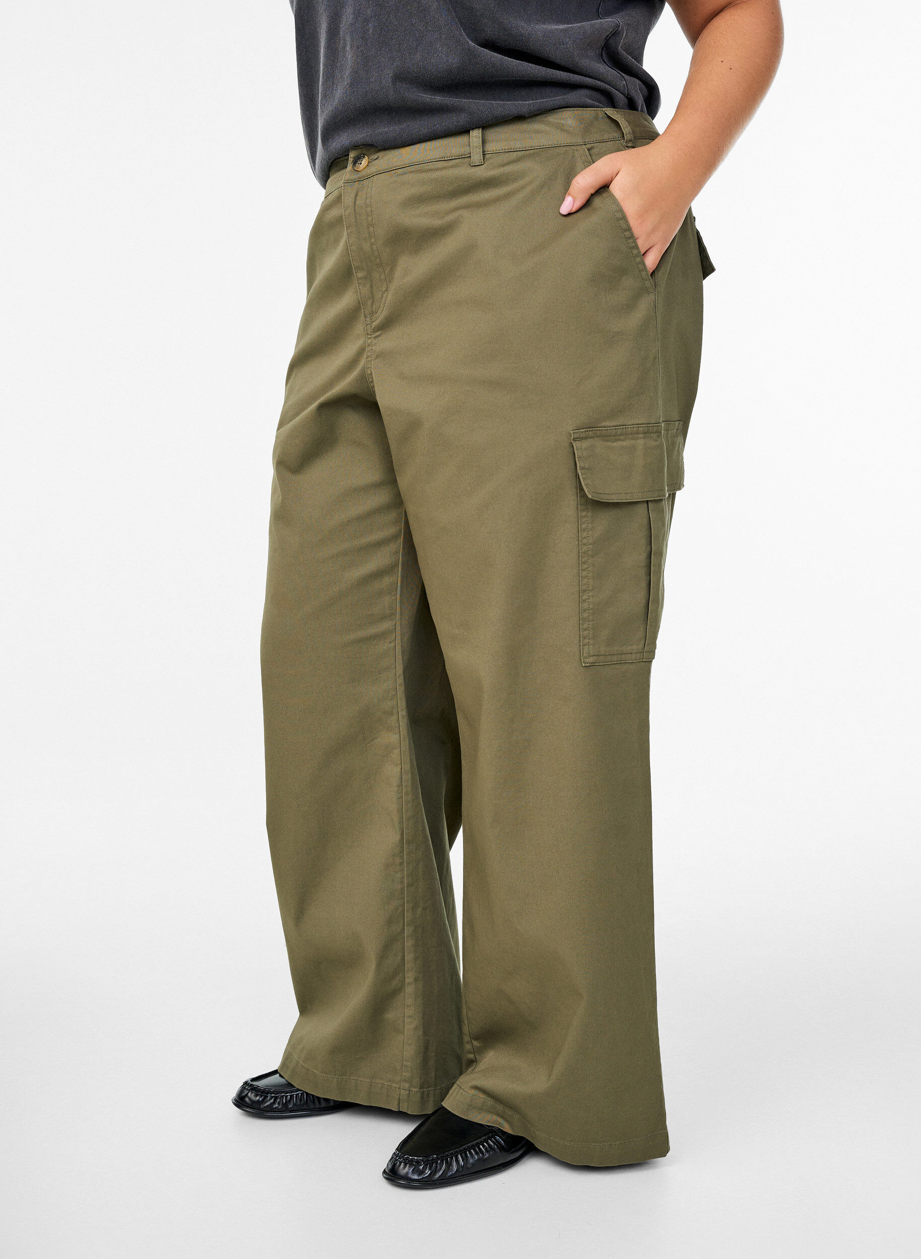 Zizzifashion Wide-leg cargo trousers with a high waist, Green, Model image number 2