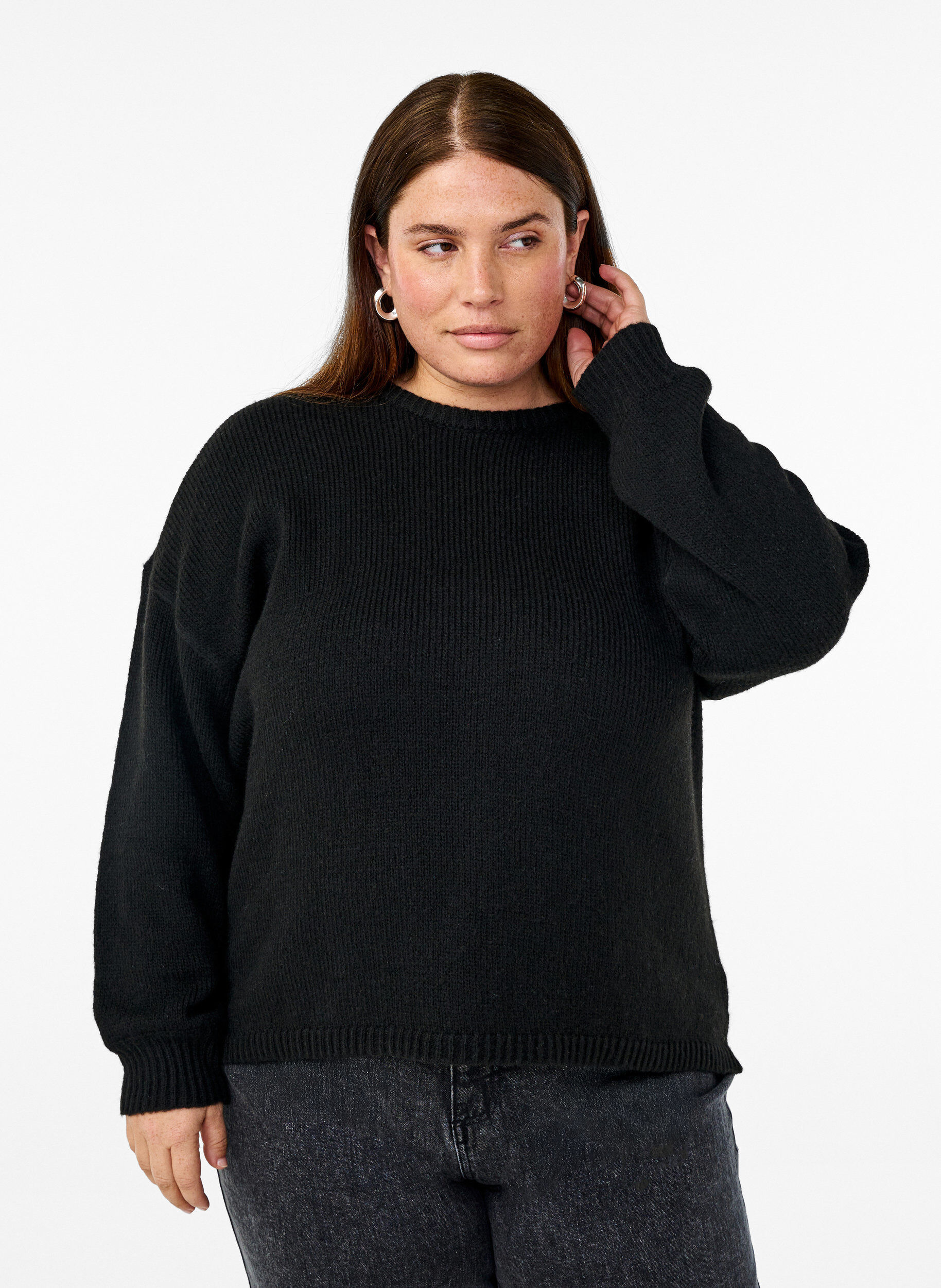 Zizzifashion Long-sleeved knitted jumper with wool and a round neck, Black Solid, Model image number 0