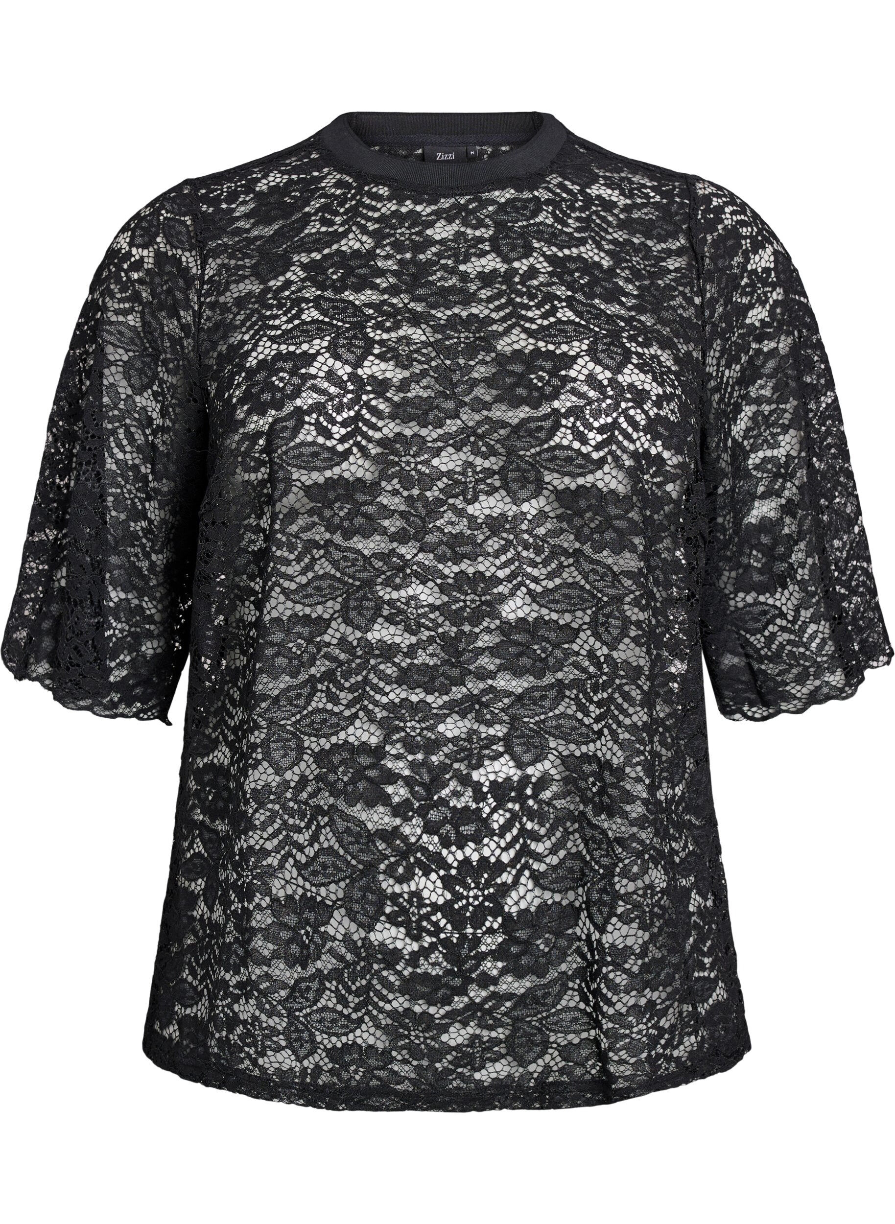 Lace blouse with short sleeves and round neck