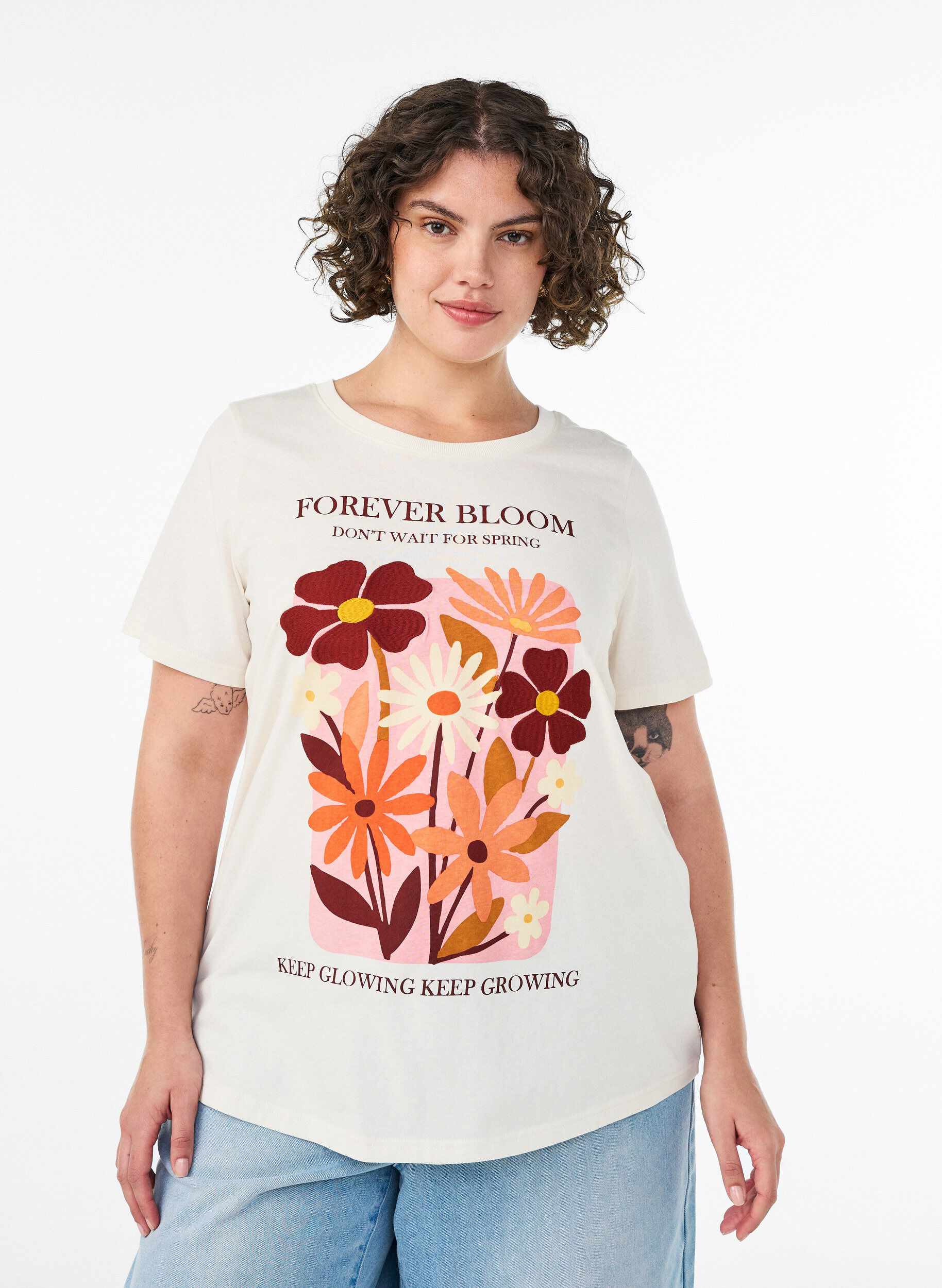 Cotton T-shirt with print, Vanilla, Model