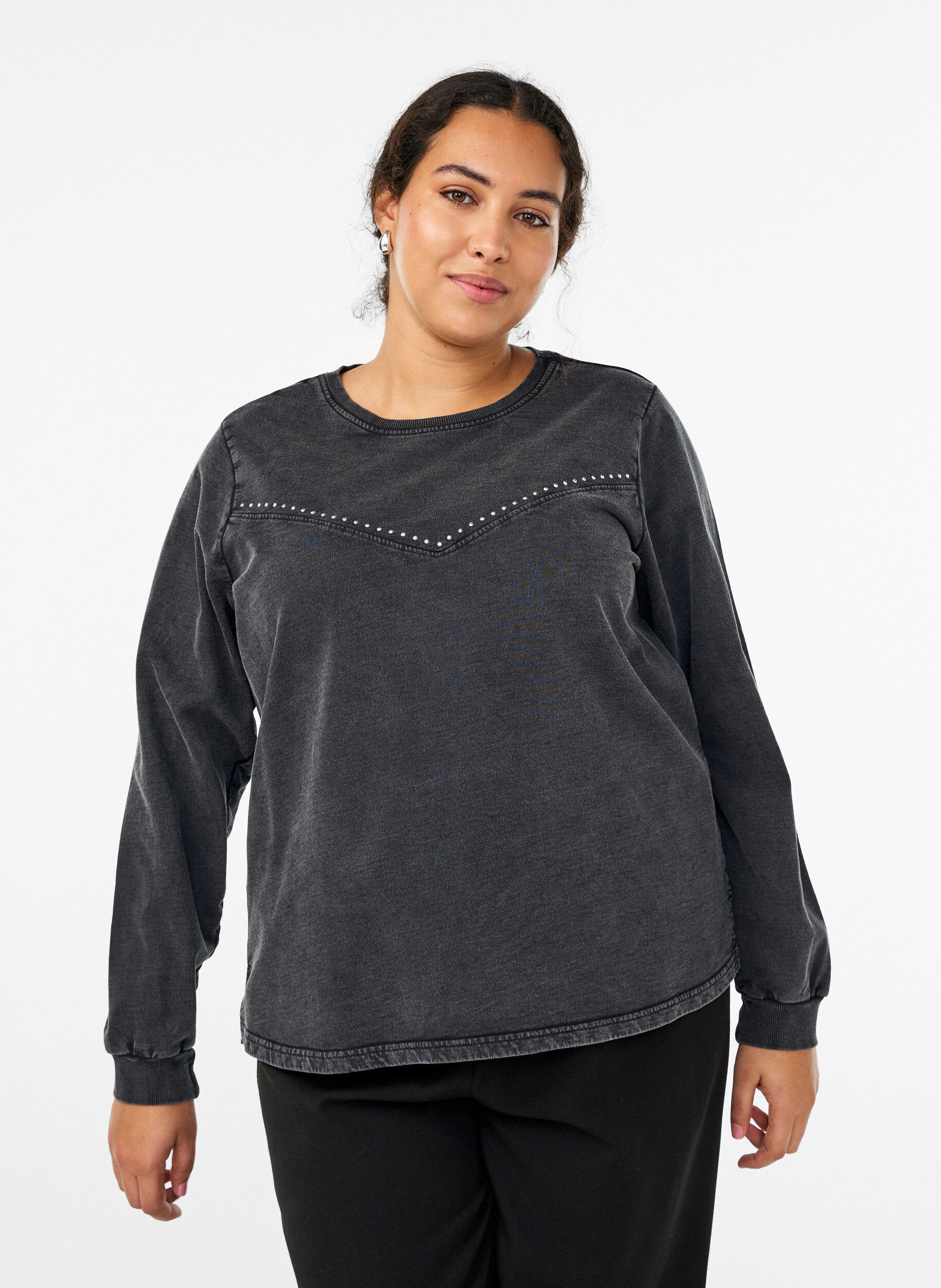 Sweatshirt with rhinestones and washed effect, Dark Grey, Model