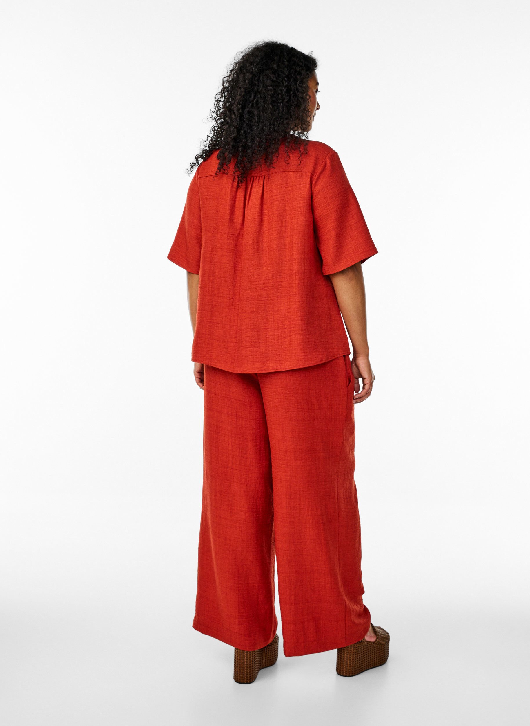 Zizzifashion Loose trousers with elasticated waistband and pockets, Red, Model image number 1