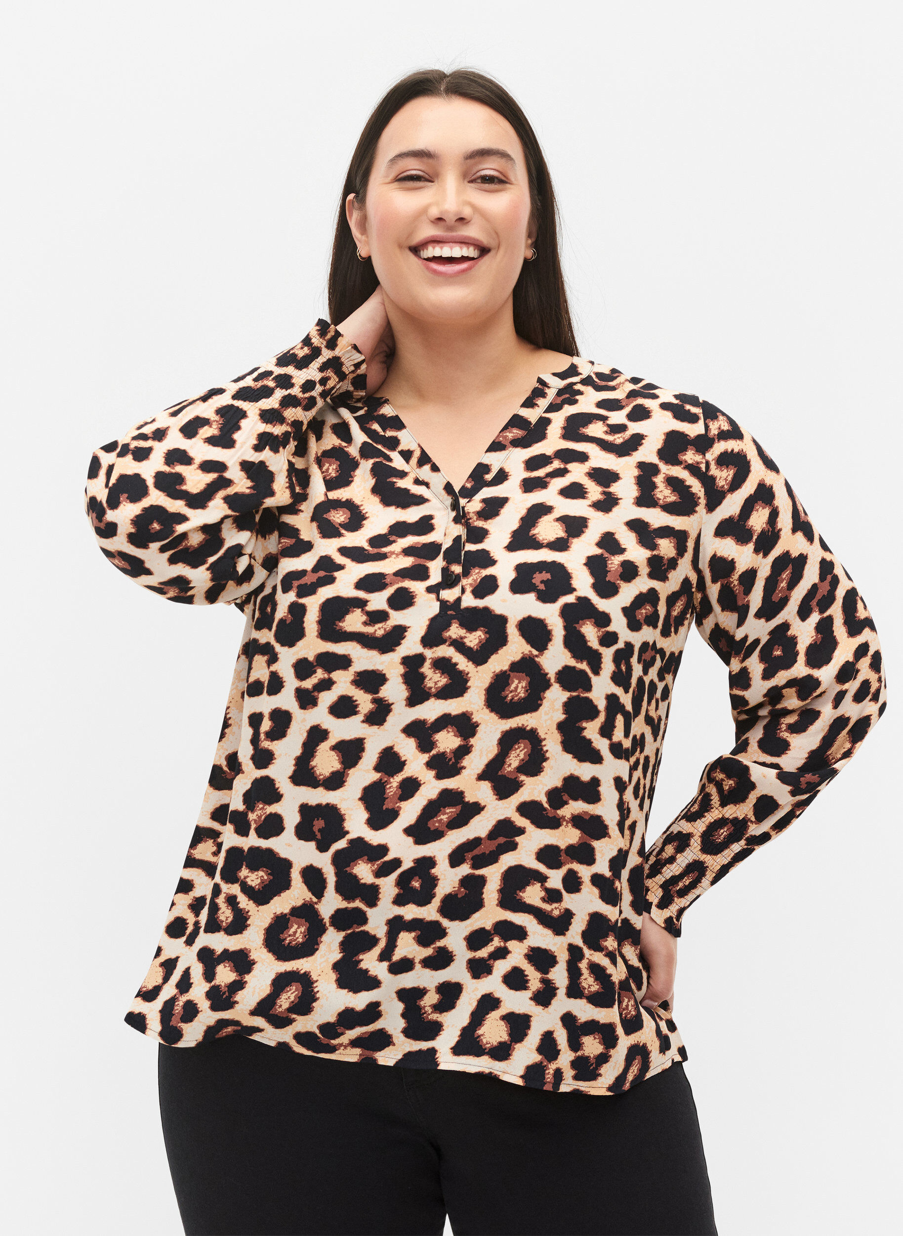 ZizzifashionPrinted viscose top with smock, Leo AOP, Model image number 0