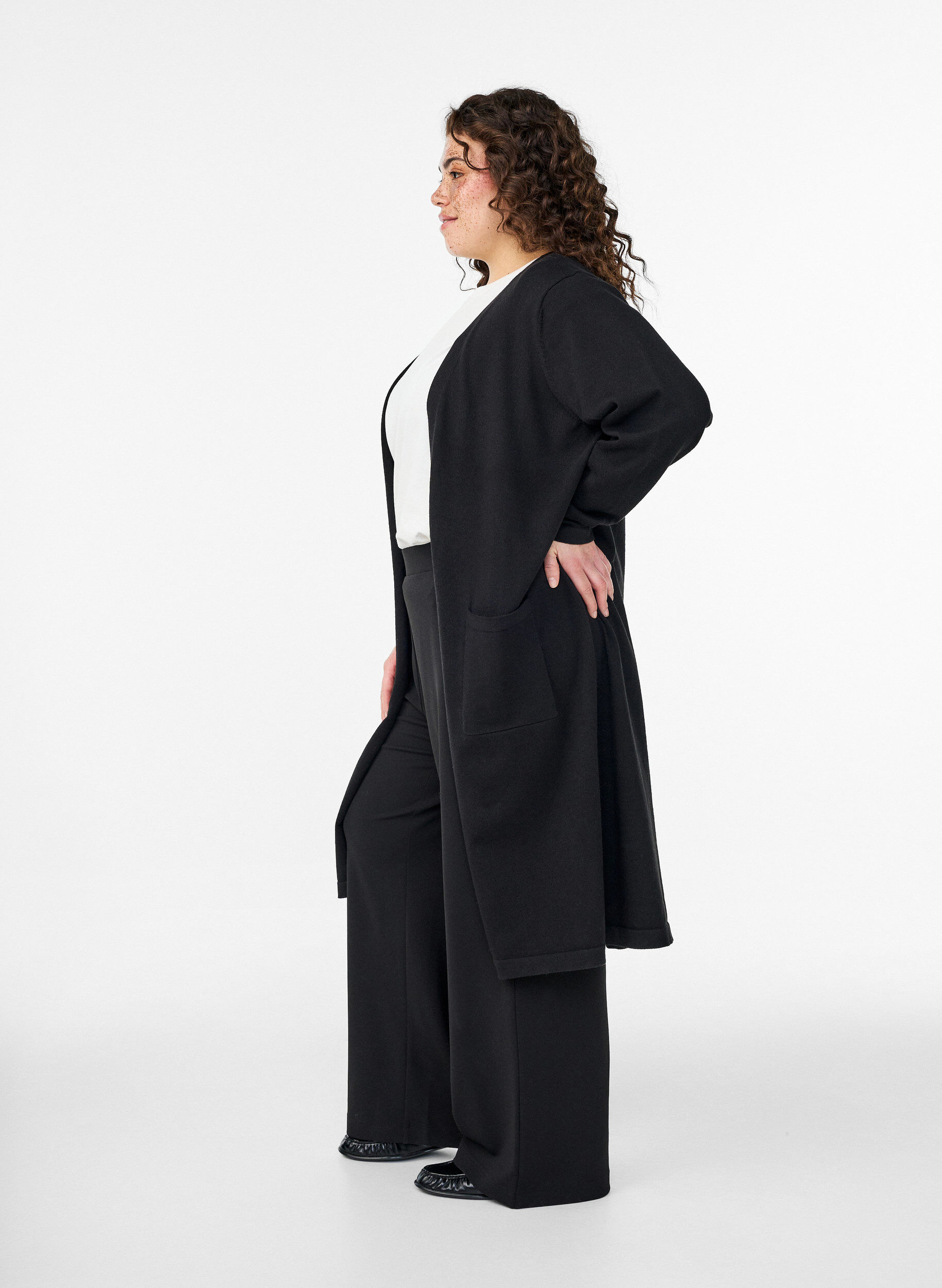 Zizzifashion FLASH - Long, open cardigan with pockets, Black, Model image number 2