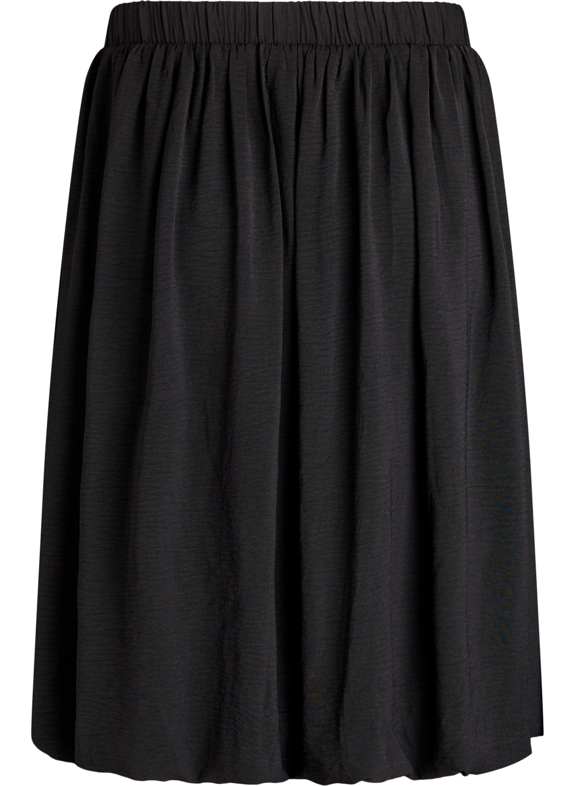 Mid-length balloon skirt with an elastic waistband