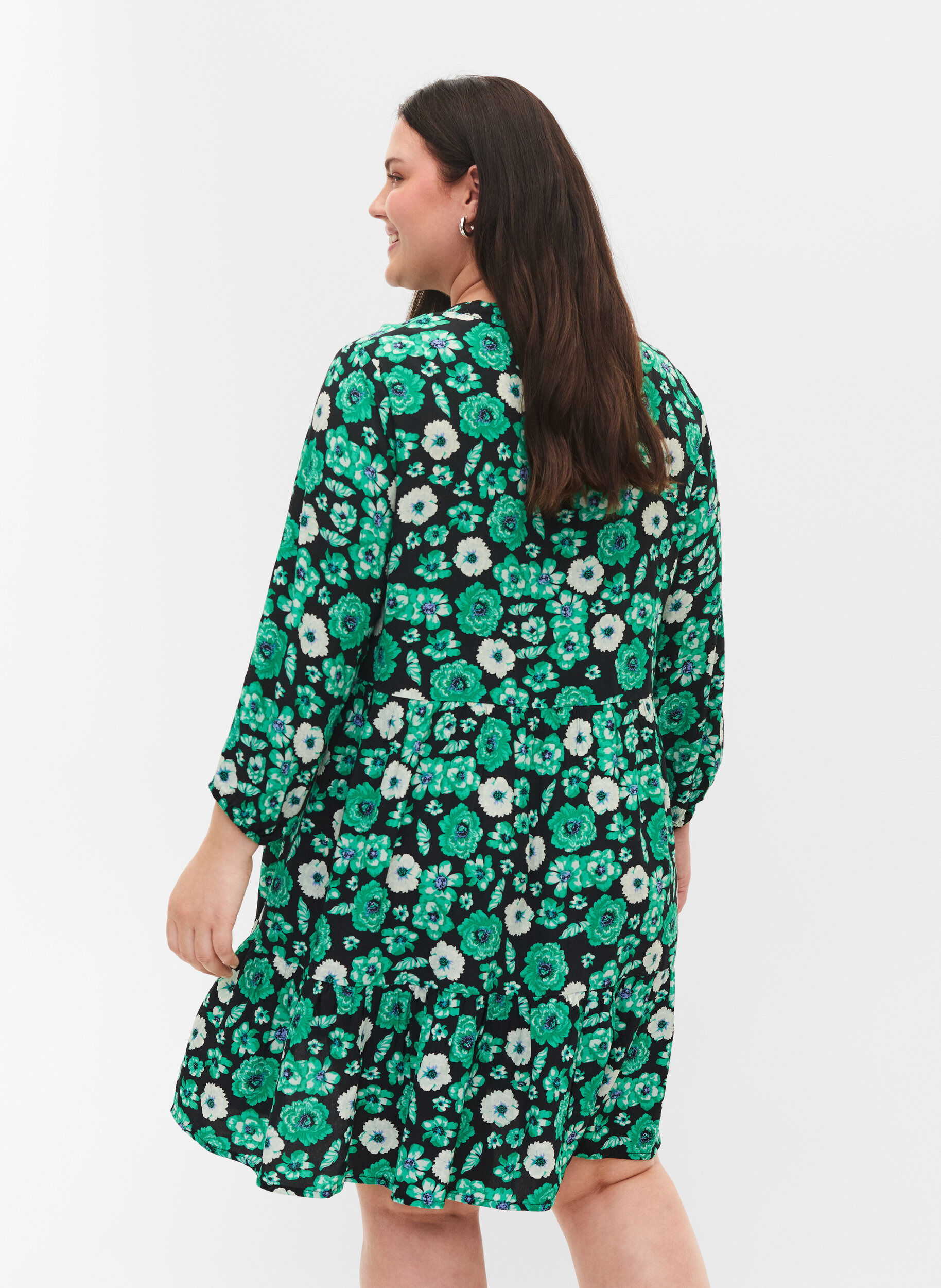 Zizzifashion 	 Floral tunic in viscose, Green Flower AOP, Model image number 1