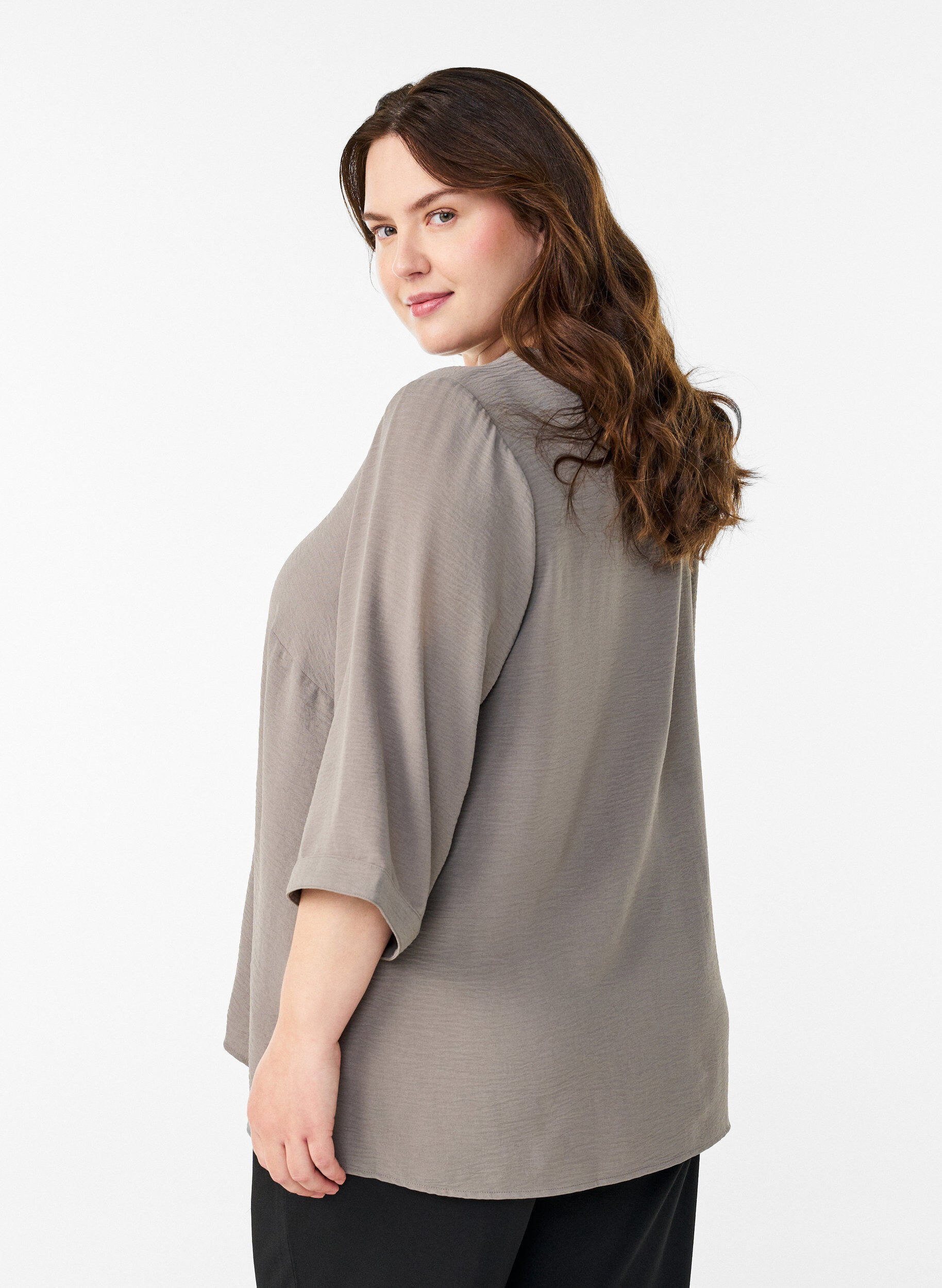 Zizzifashion Shirt blouse with V-neck and 3/4 sleeves, Beige, Model image number 2