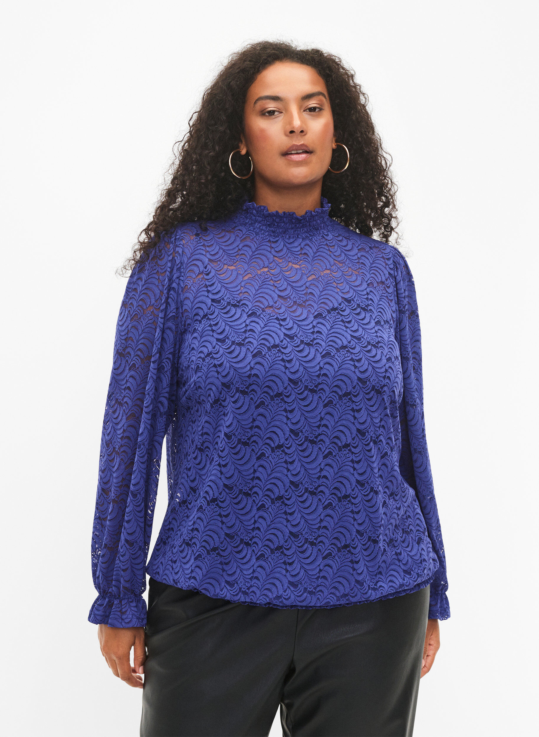 Zizzifashion Long-sleeved lace blouse with smock, Deep Ultramarine, Model image number 0