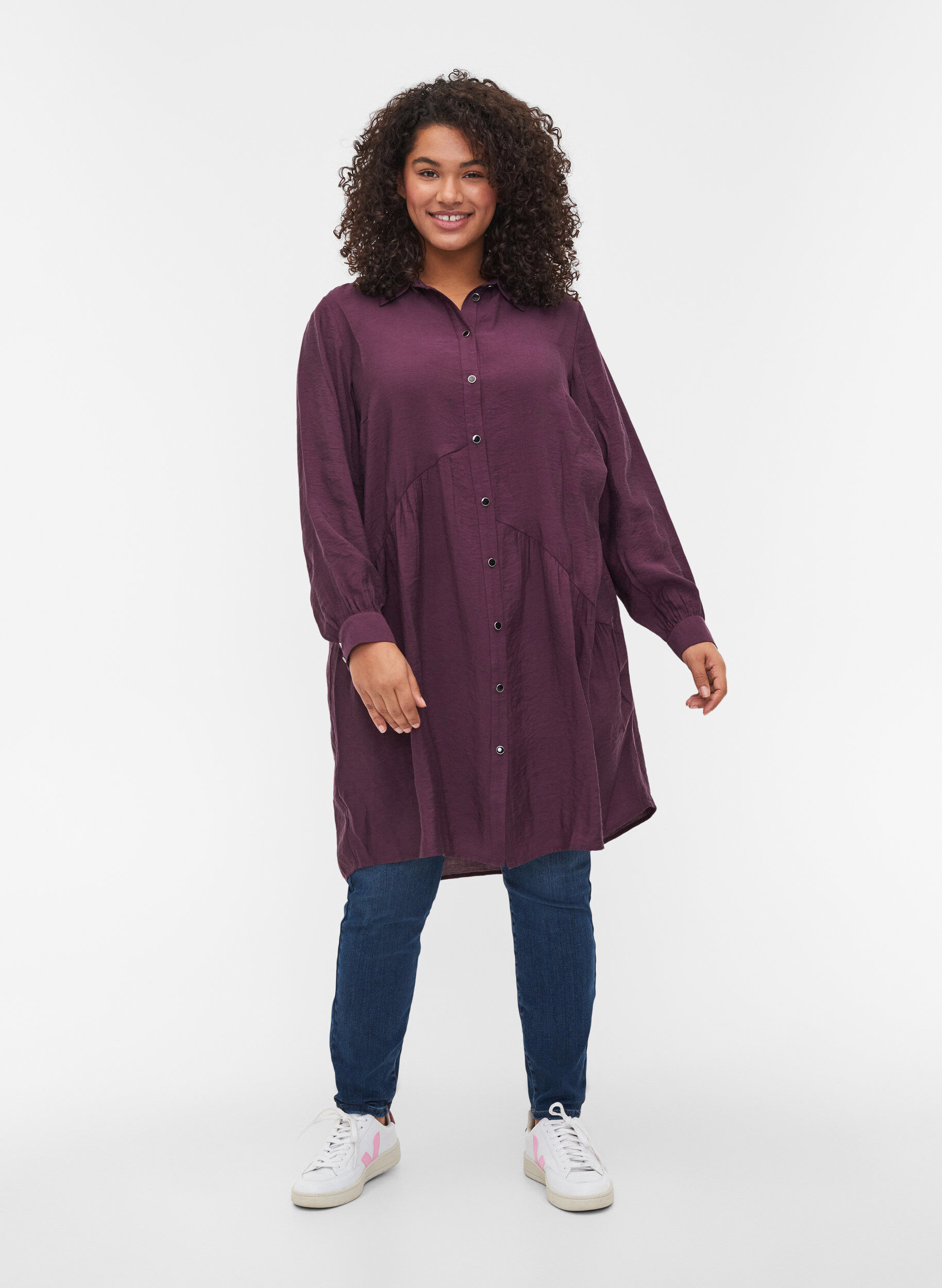 Zizzifashion Solid-coloured, A-line shirt dress, Plum Perfect, Model image number 2