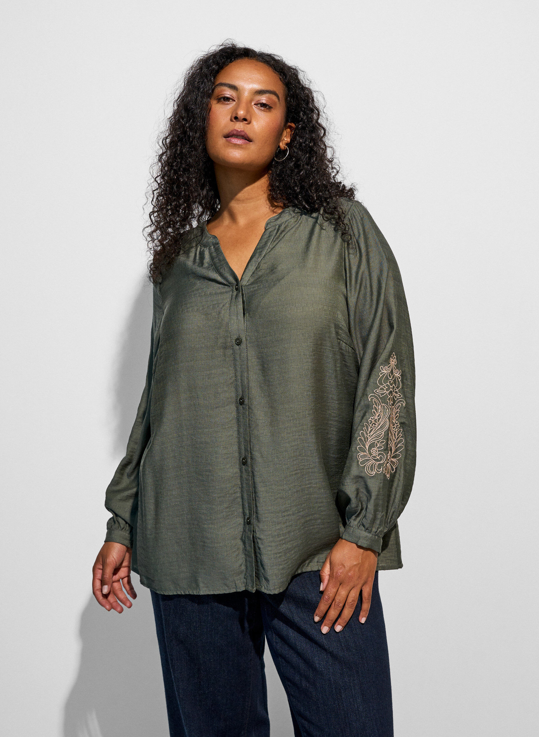 ZizzifashionViscose shirt with embroidered sleeves, Green, Model image number 0