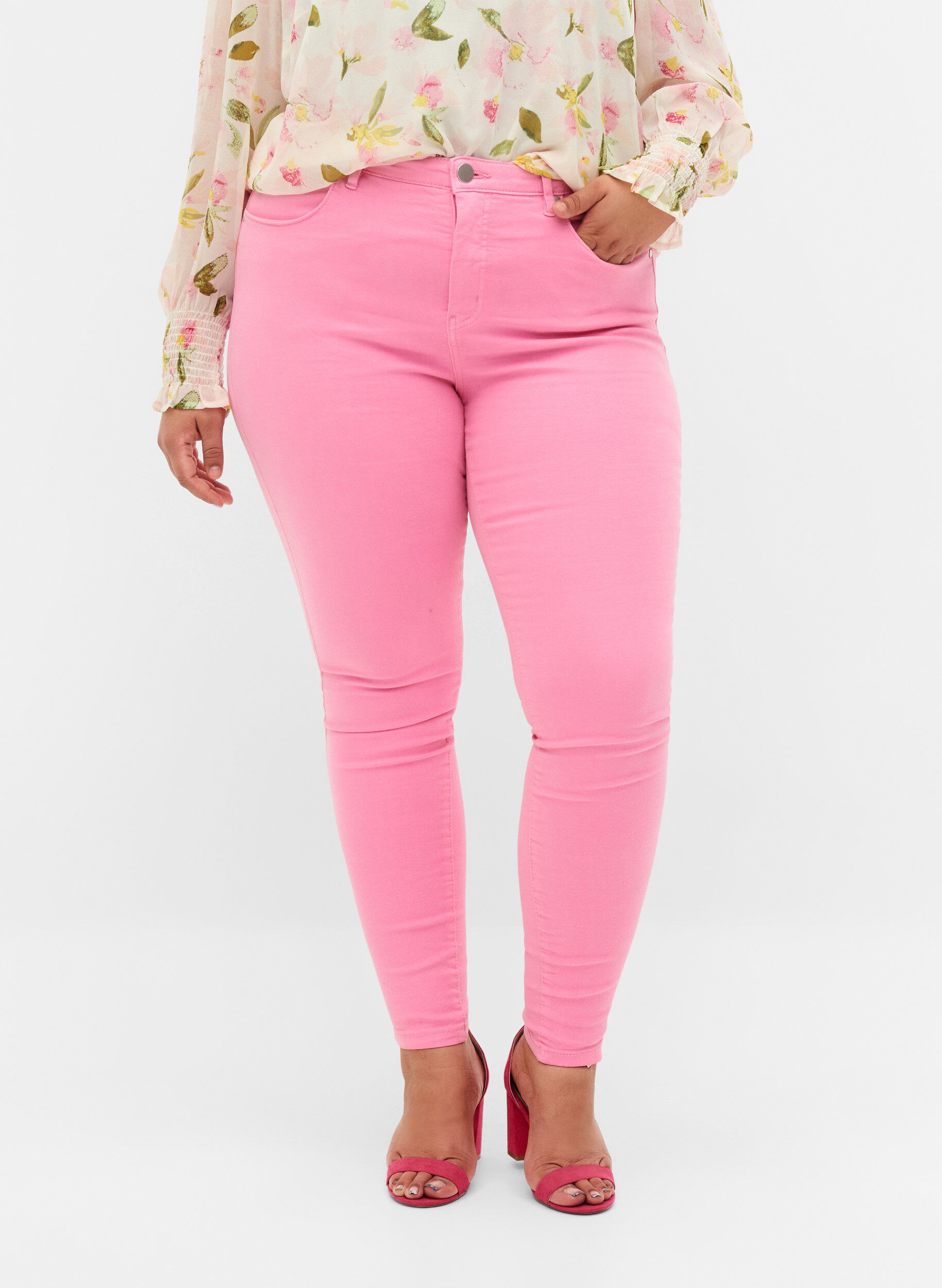 Zizzifashion High waisted Amy jeans with super slim fit, Rosebloom, Model image number 1
