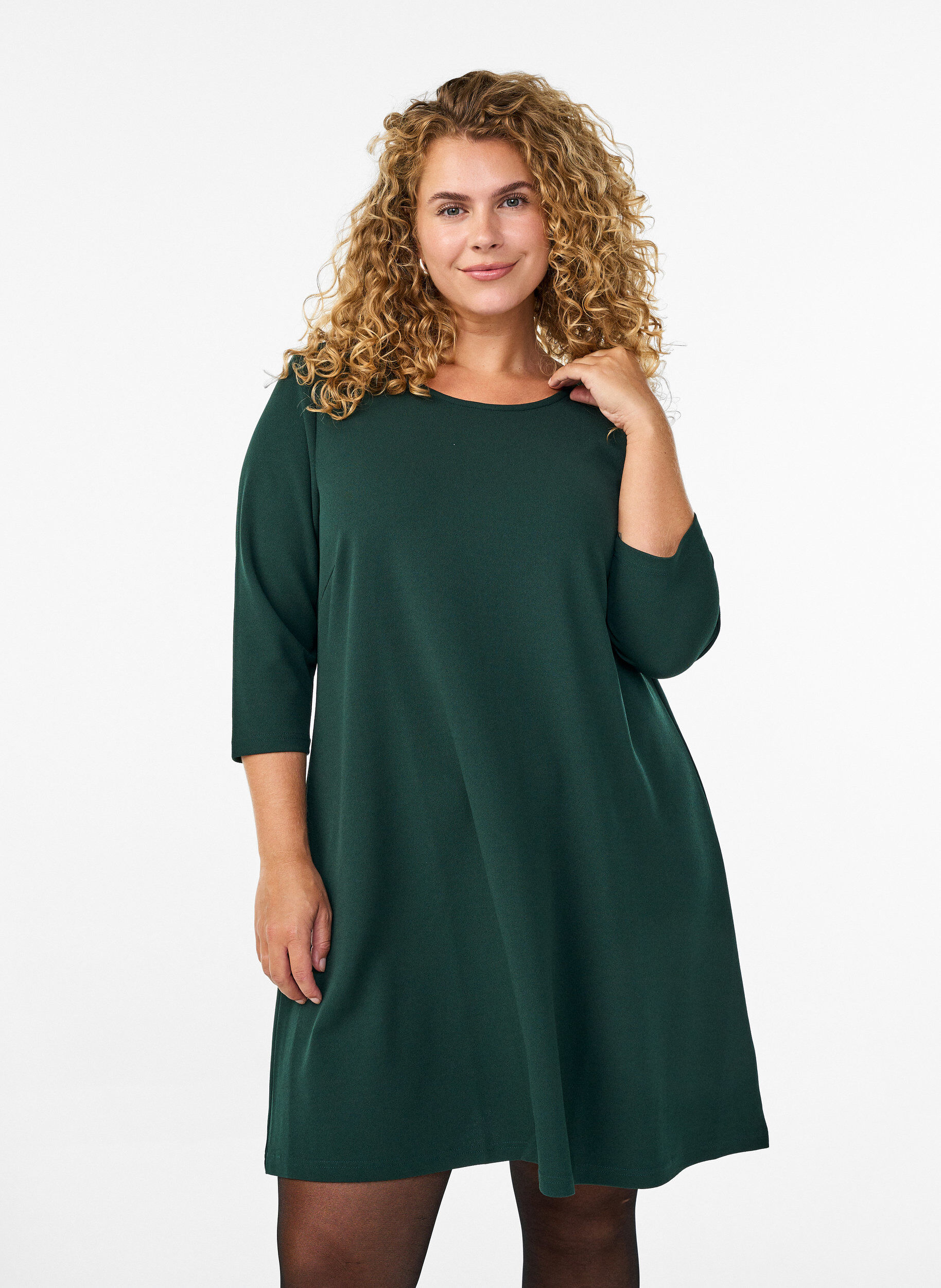 FLASH - Short A-line dress with 3/4 sleeves, Green, Model