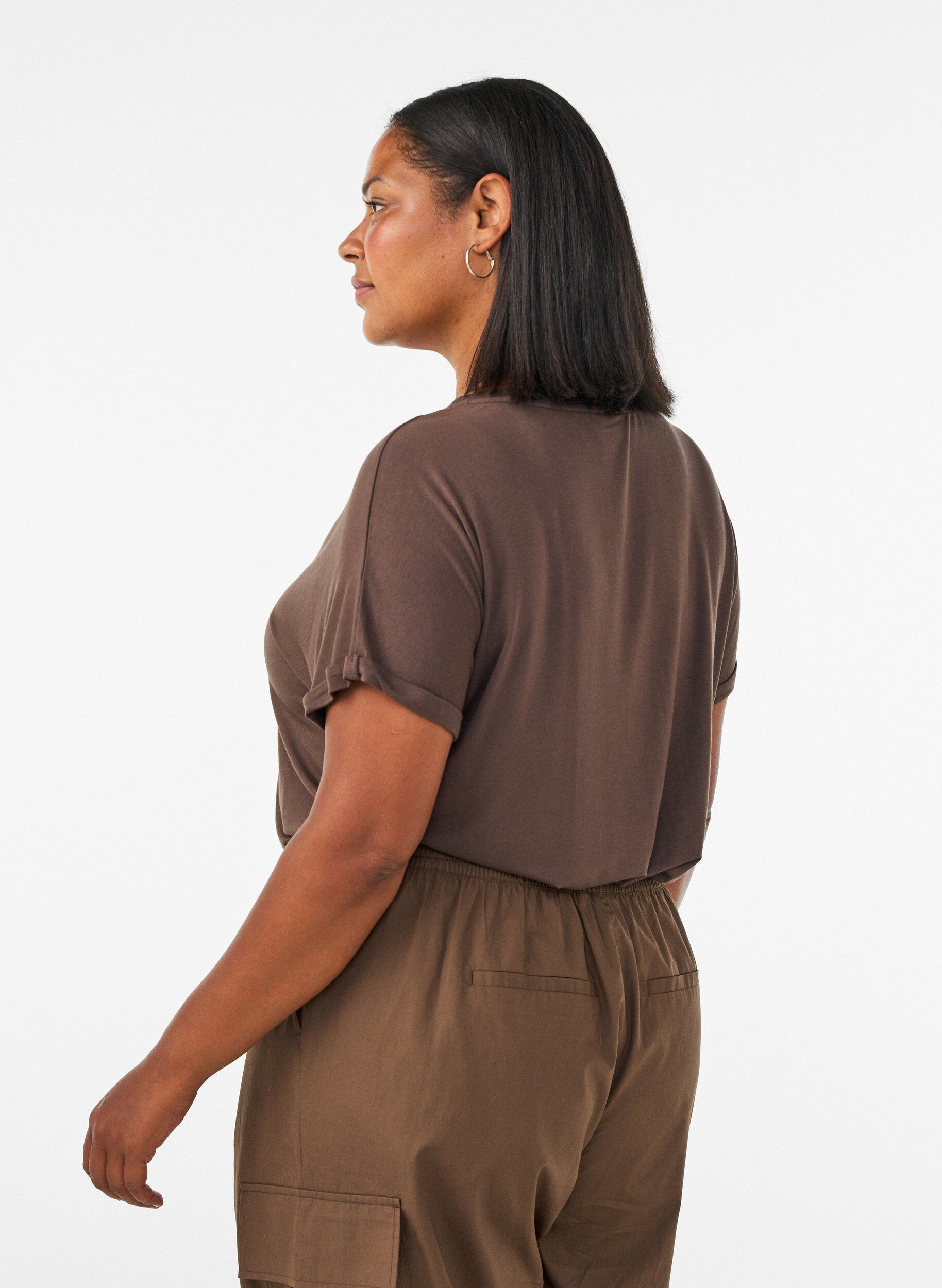 ZizzifashionBasic V-neck T-shirt in viscose, Brown, Model image number 2