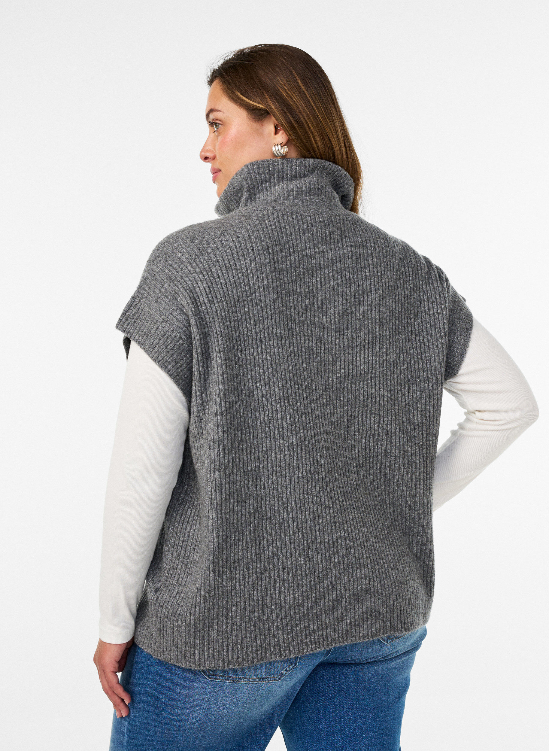 ZizzifashionKnitted vest with a high collar and short zip, Grey, Model image number 2