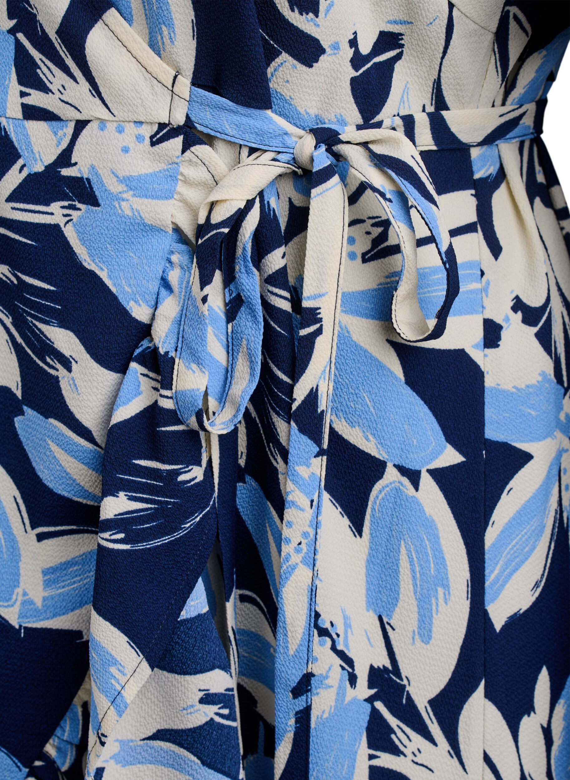 Zizzifashion Floral wrap dress with short sleeves, Blue, Packshot image number 3