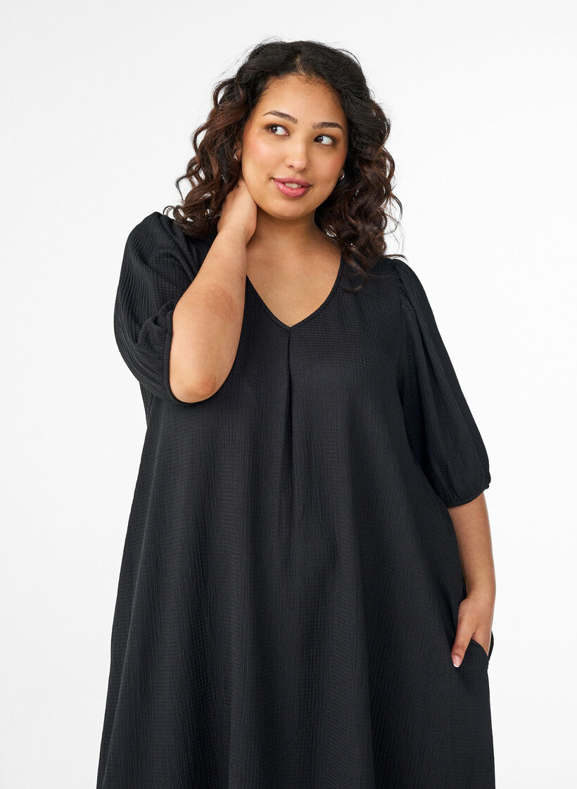Midi dress with V-neck and texture, Black, Model image number 2