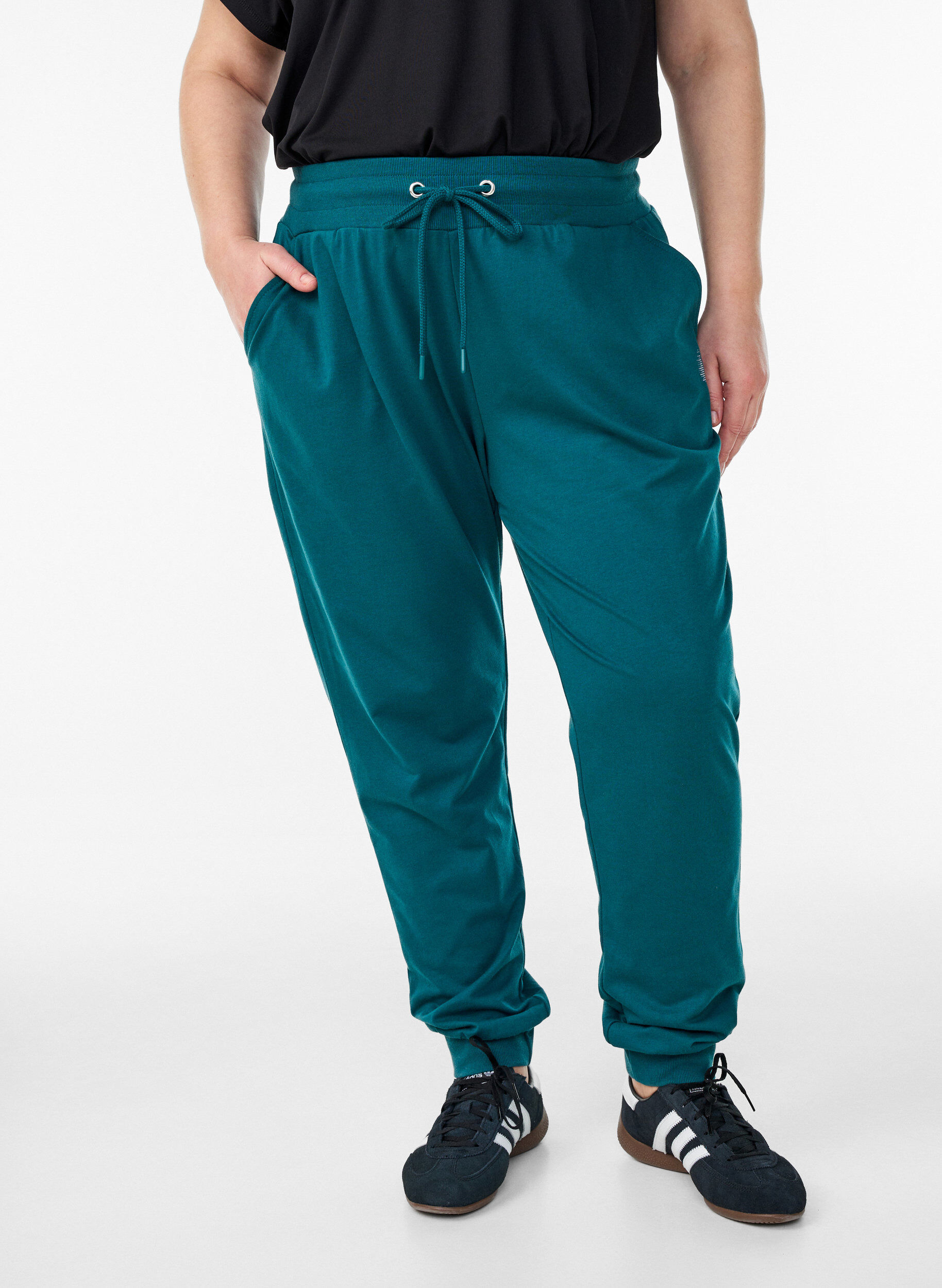 Zizzifashion Loose tracksuit trousers with pockets, Green, Model image number 0