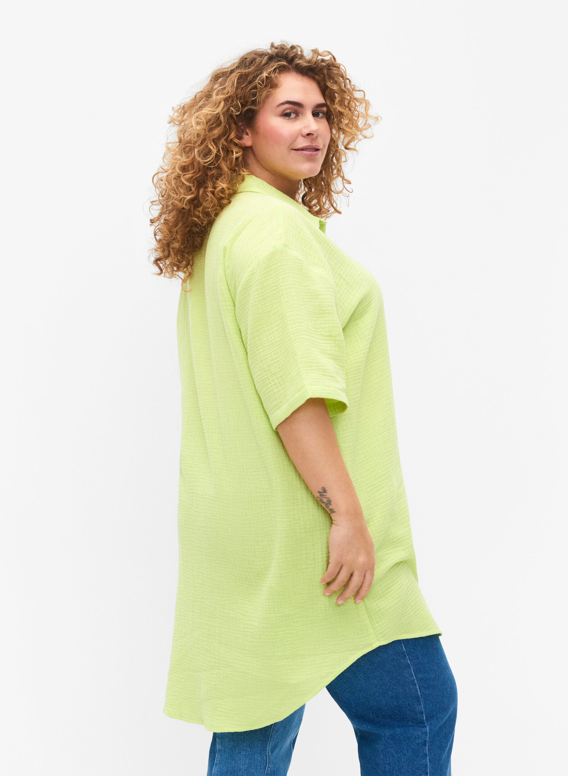Zizzifashion Shirt in cotton with half-length sleeves, Wild Lime, Model image number 1