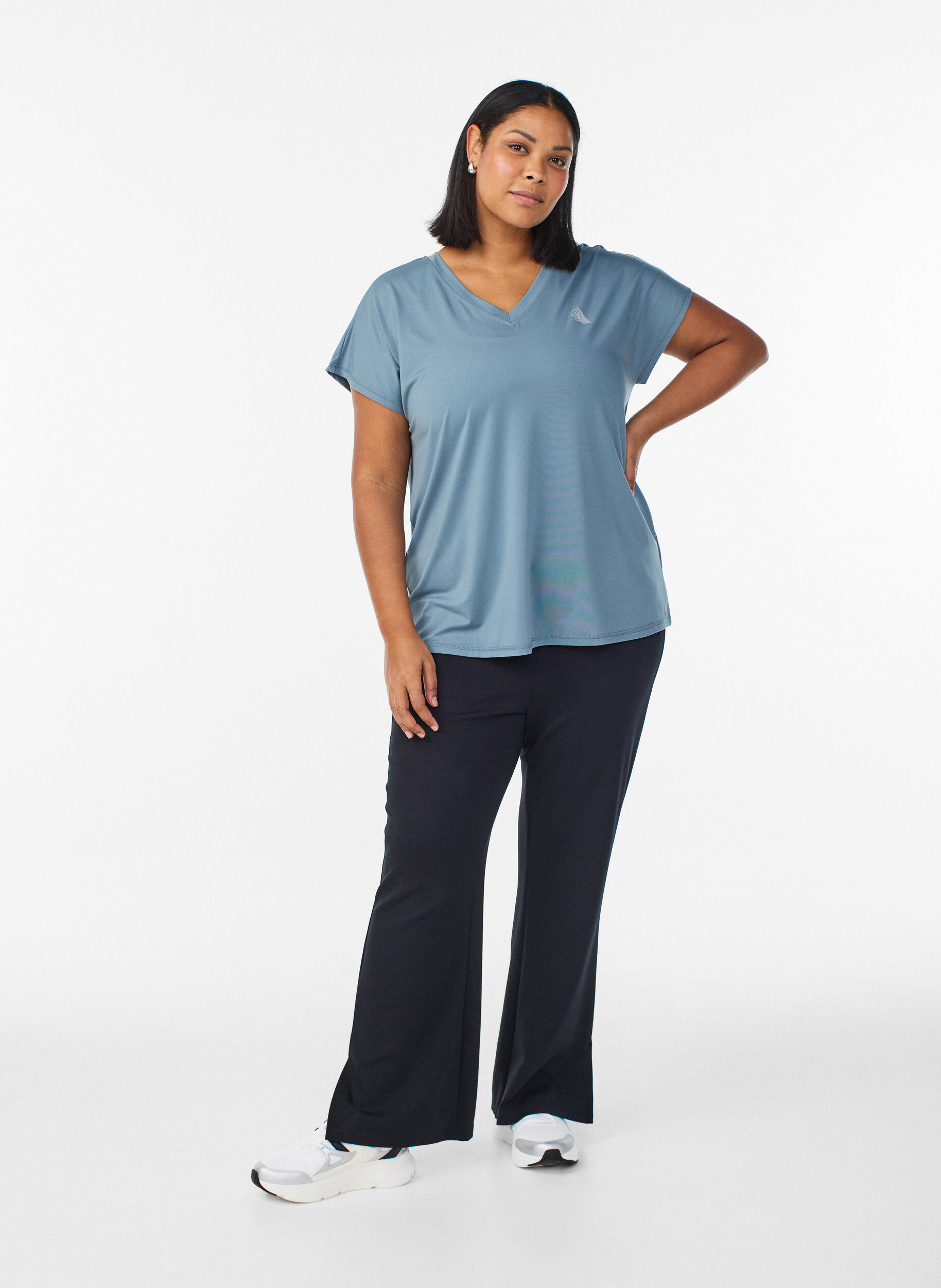 Zizzifashion Loose training t-shirt with v-neck, Grey, Model image number 1