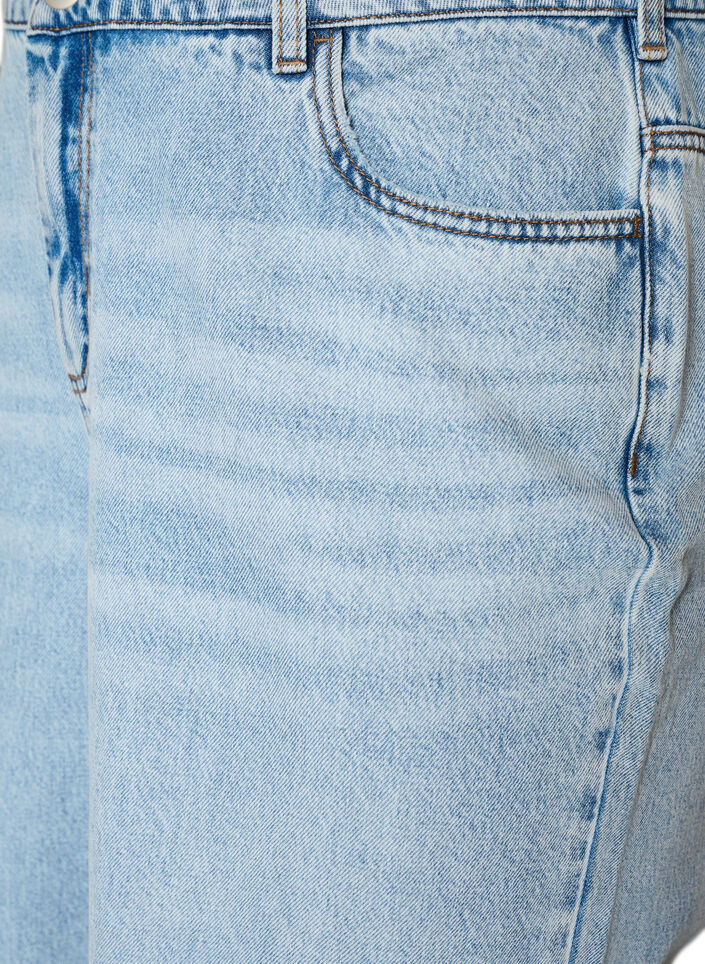 Cropped jeans with a distressed look and raw edges, Light Blue, Packshot