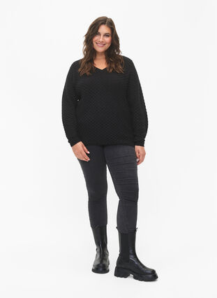 Structure-patterned pullover in organic cotton	, Black, Model image number 2