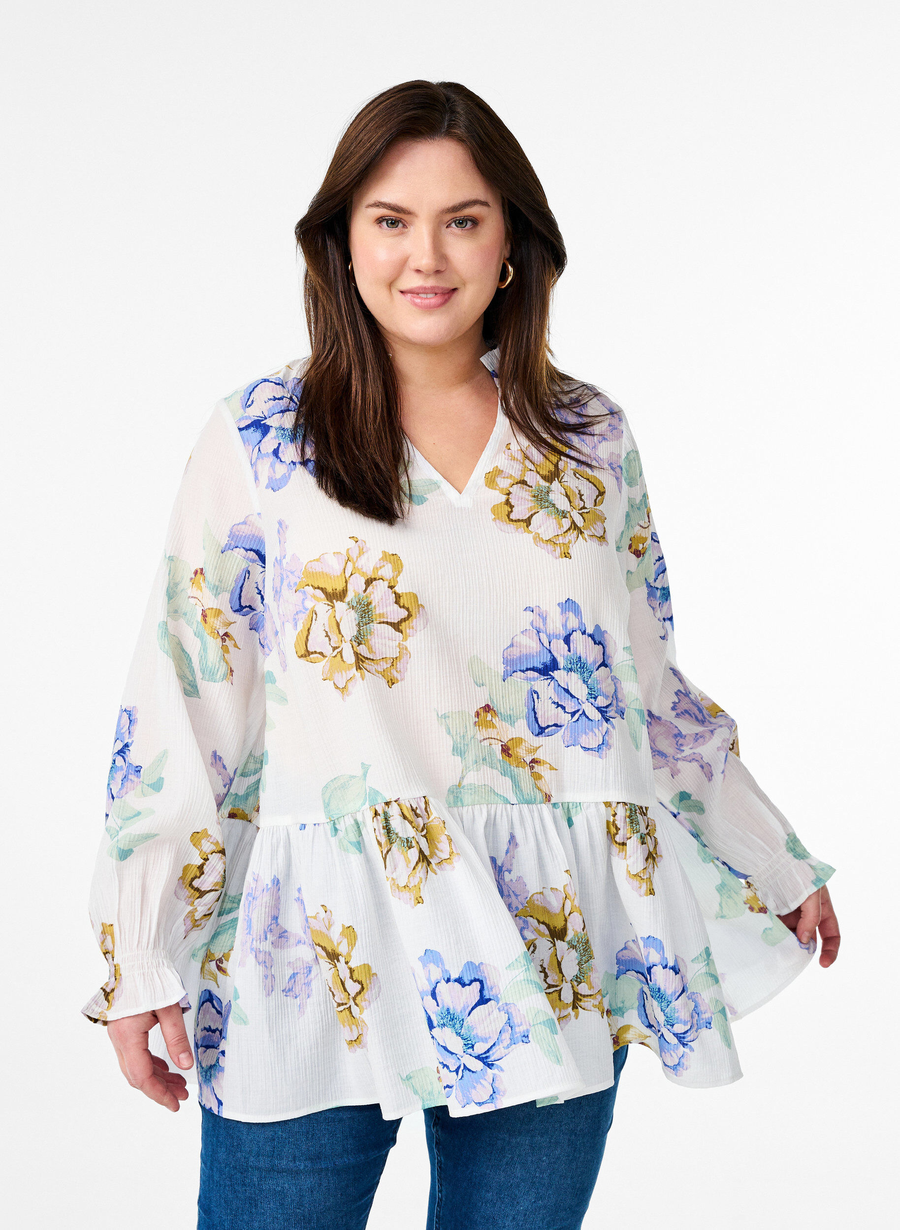 Pleated tunic with long sleeves and floral print, White, Model