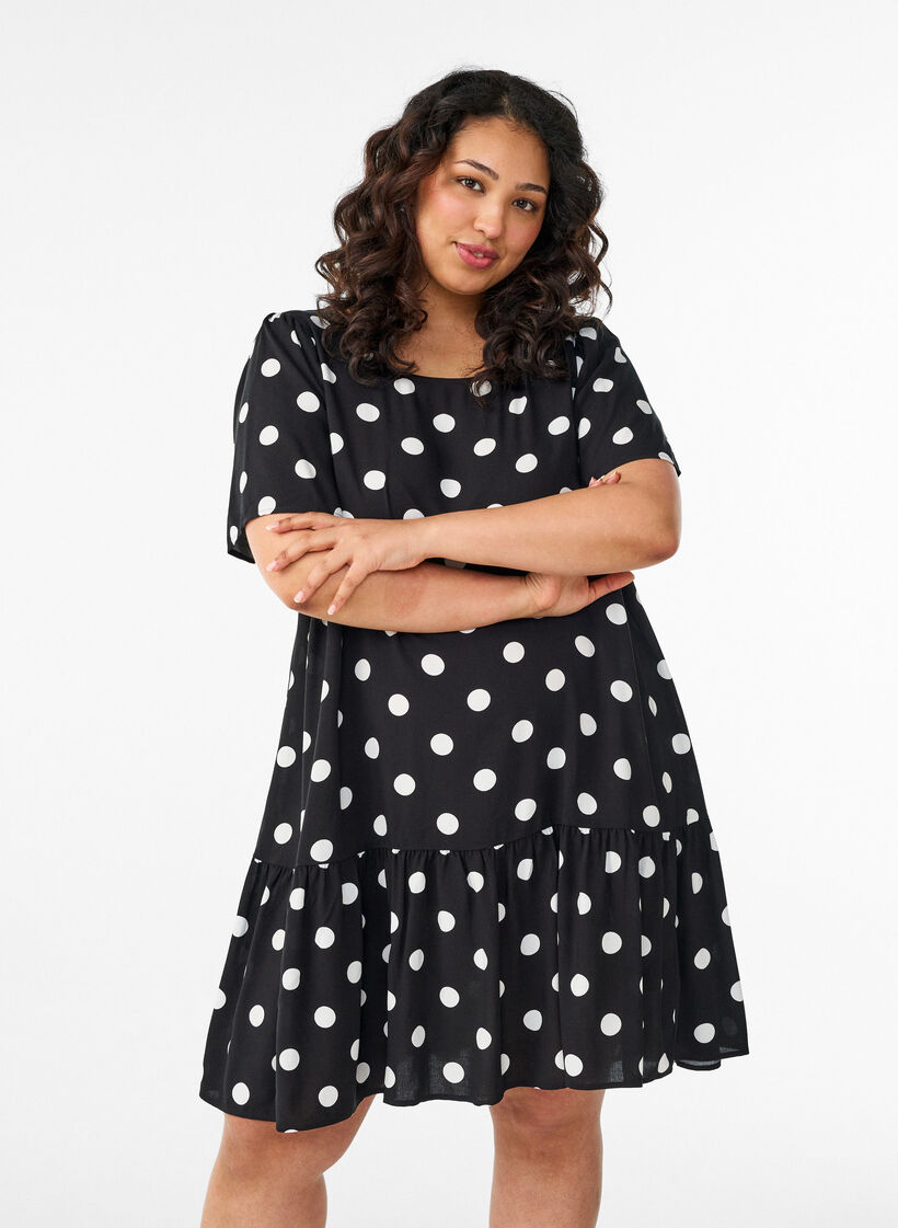 Dress in viscose with cutline, Black, Model image number 0