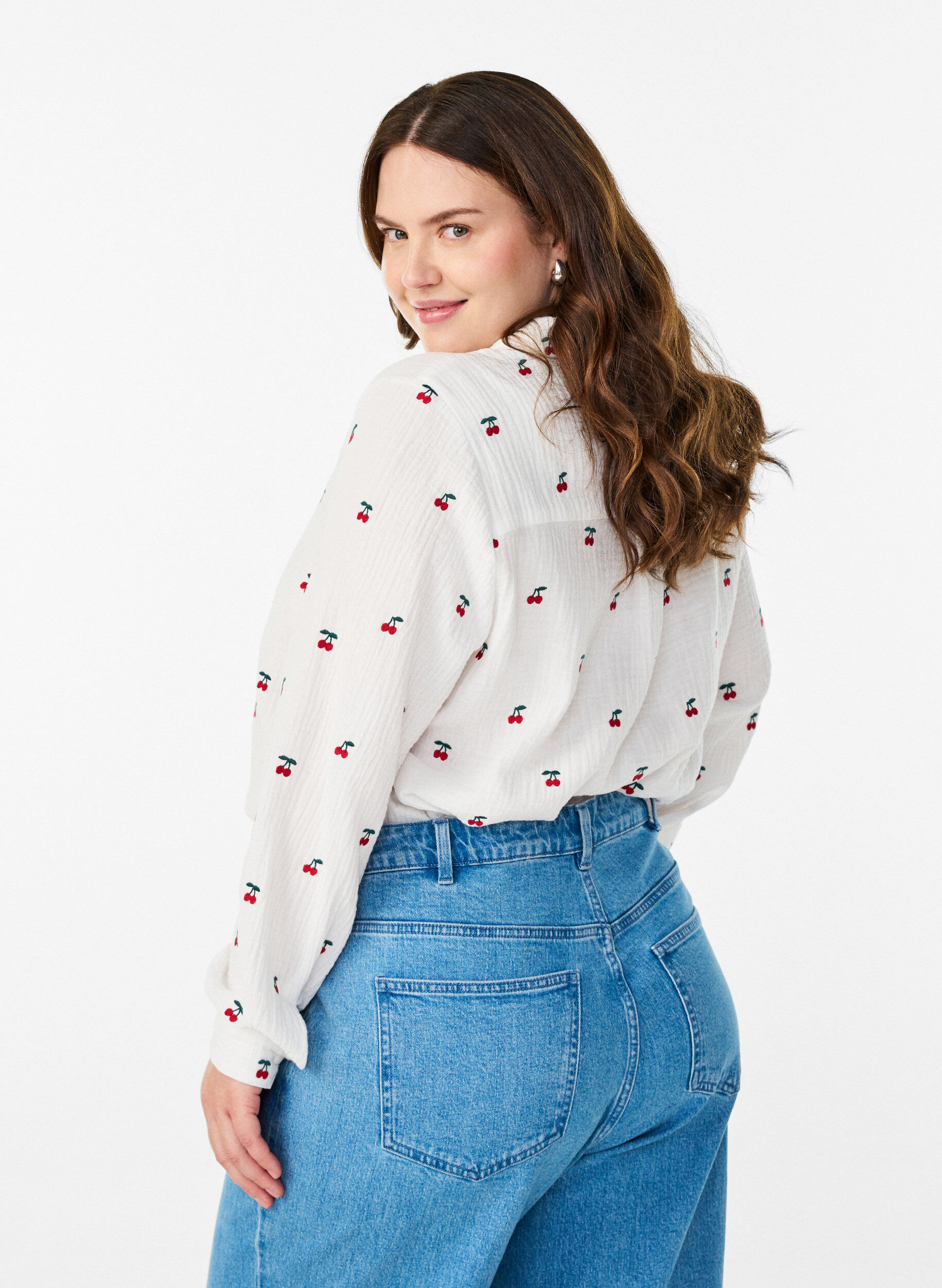 Zizzifashion Long-sleeved cotton muslin blouse with embroidered motifs, Vanilla, Model image number 2